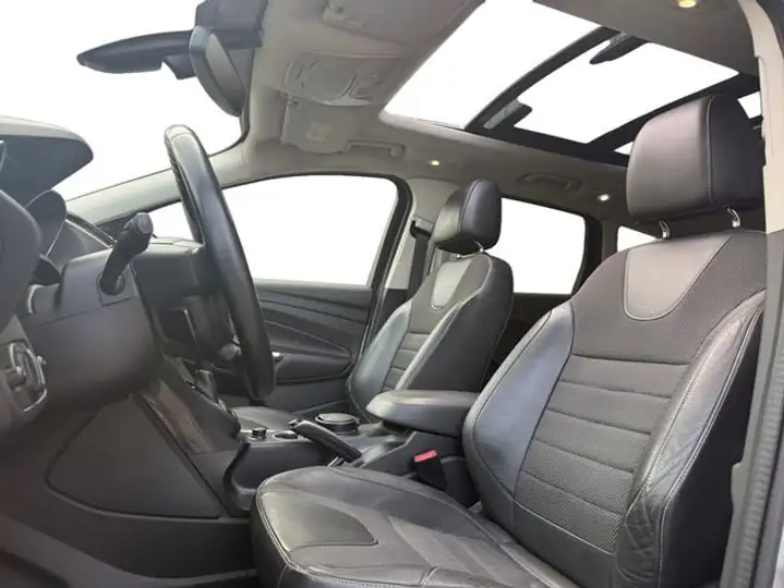 Ford Kuga 2.0 TDCi Titanium 4x4 Powershift (2014) 2013, foto 10