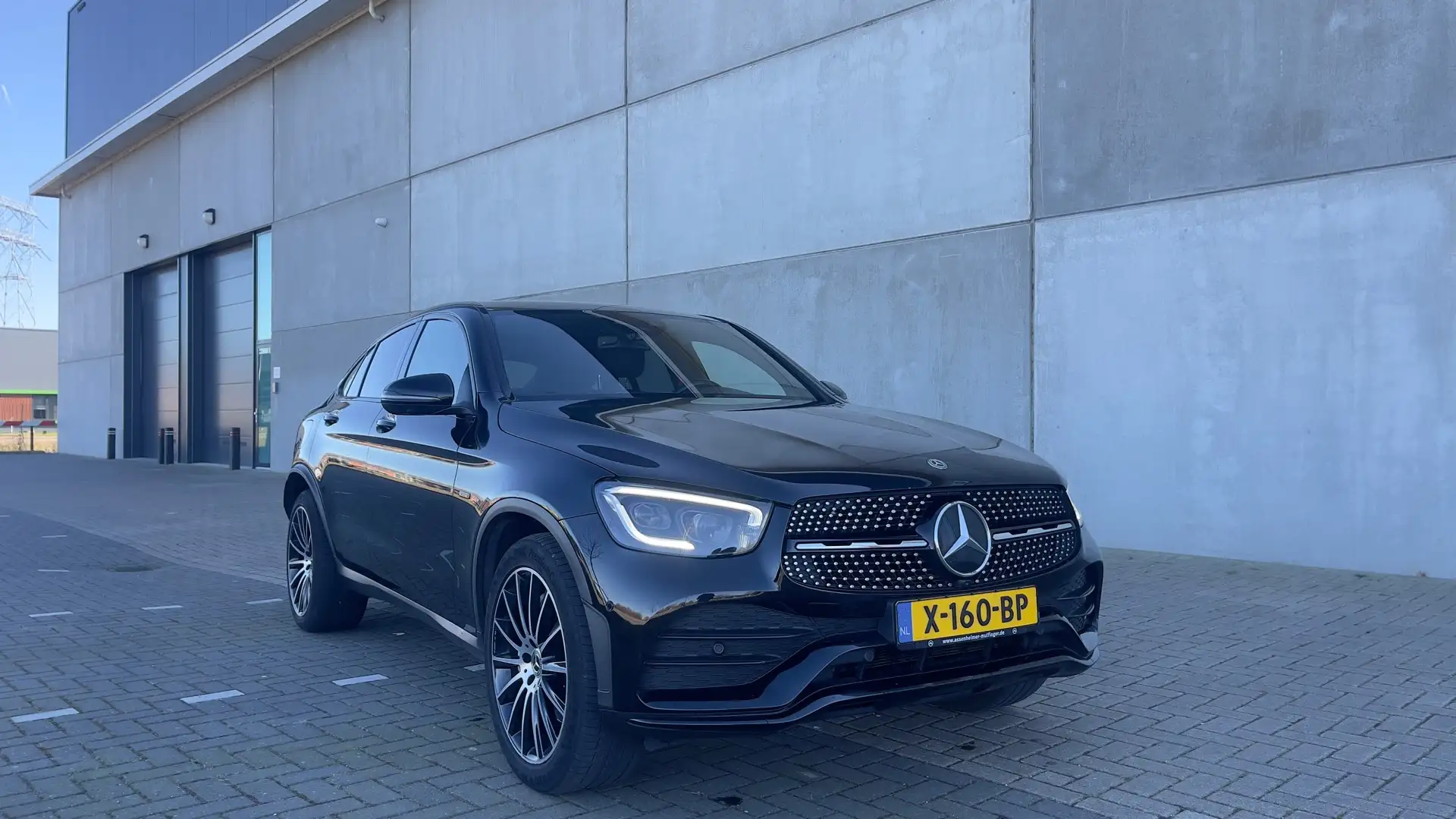Mercedes-Benz GLC 300 300e 4M Bns Sol. Lux Noir - 1