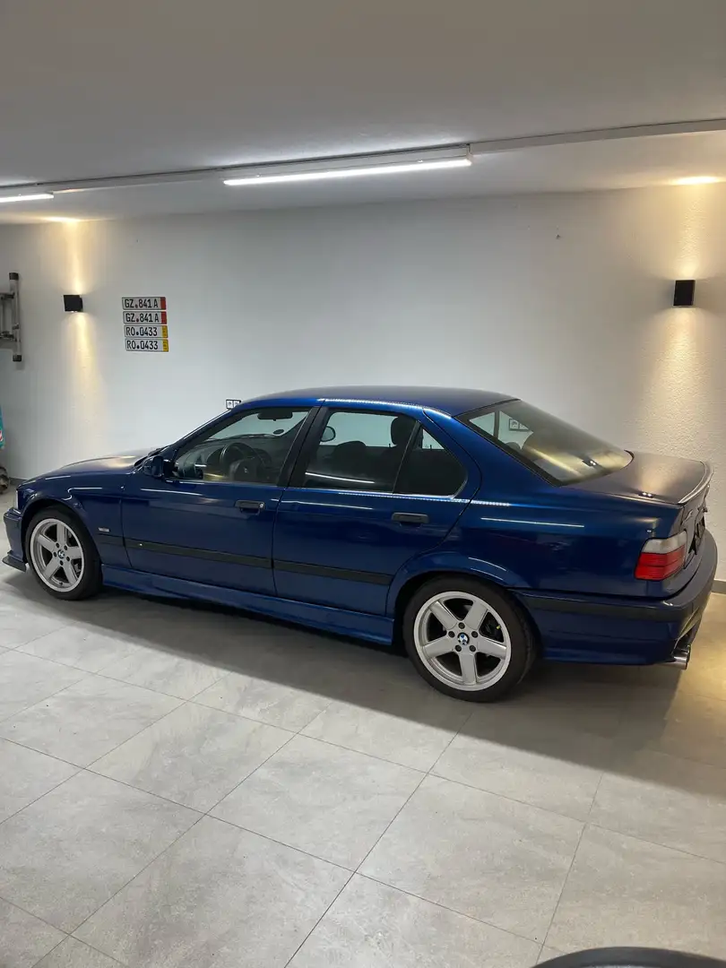 BMW 323 BMW 323i # ///M-Paket orig. #Pickerl NEU Kék - 2