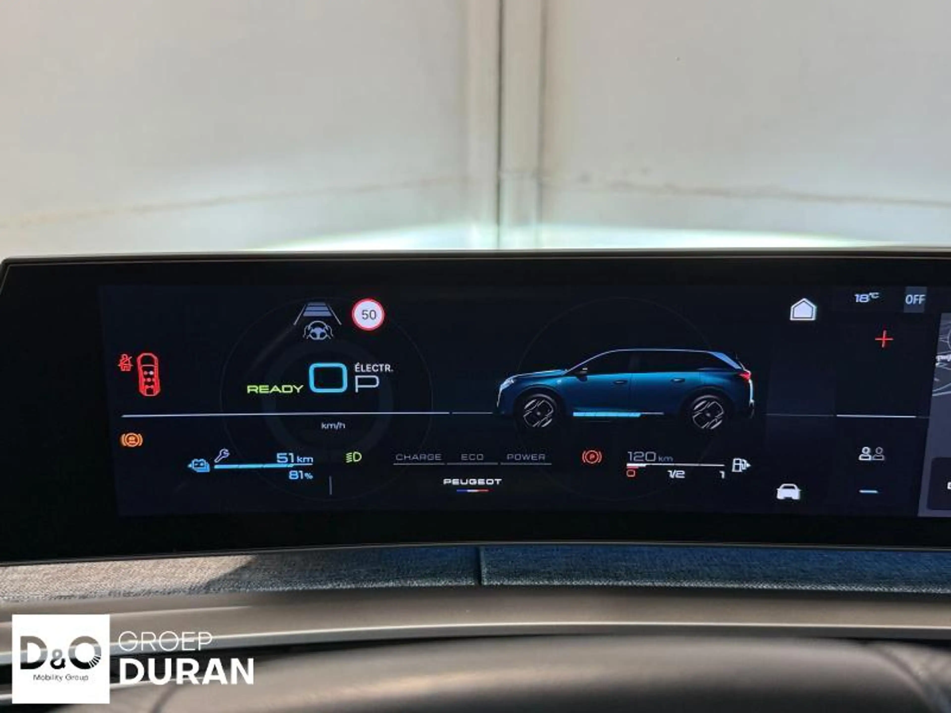 Peugeot 5008 III & e- GT — photo 9