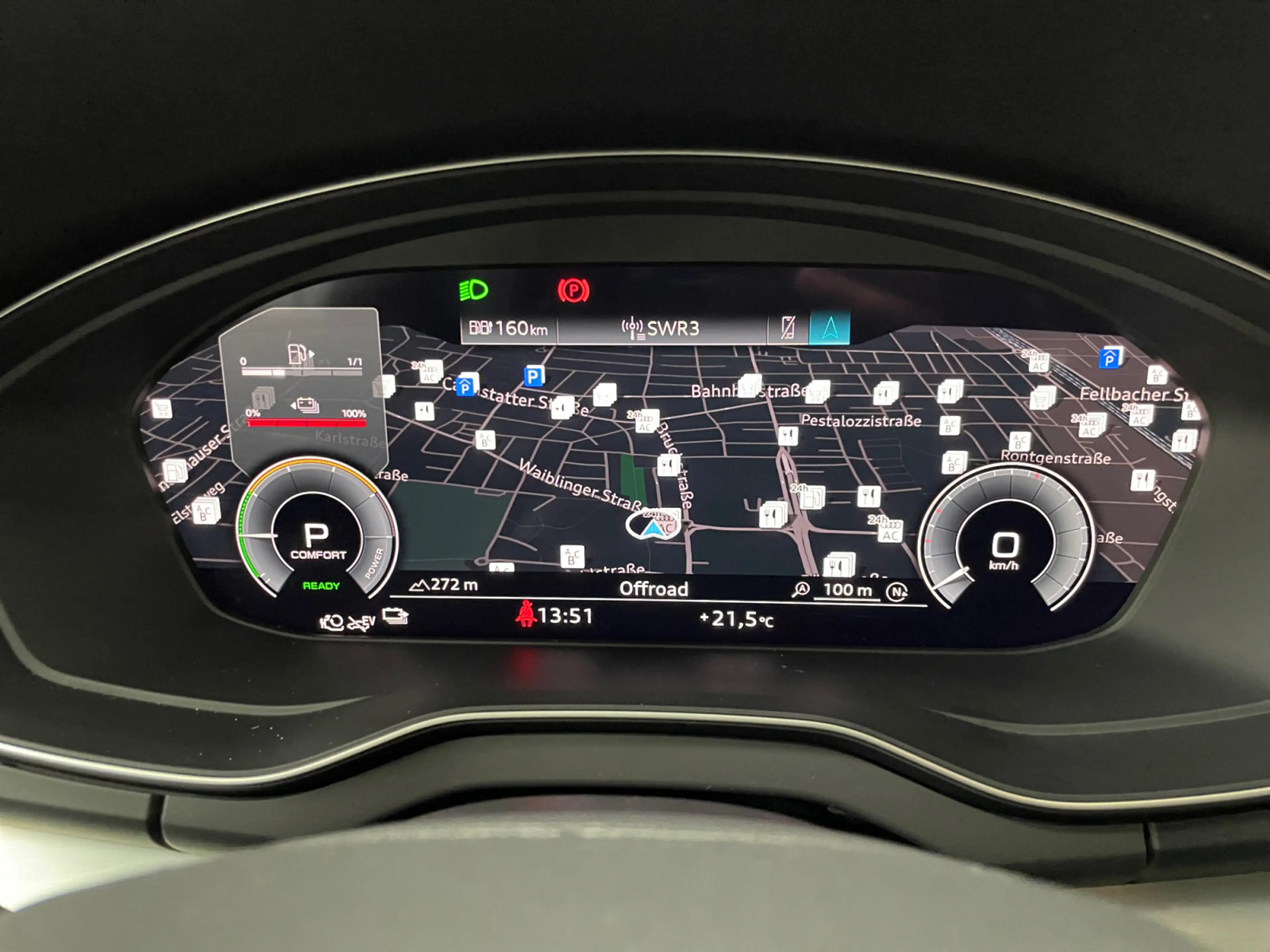 Audi Q5 50TFSIe quattro S-trnc S-line Matrix AHK CAM — photo 9