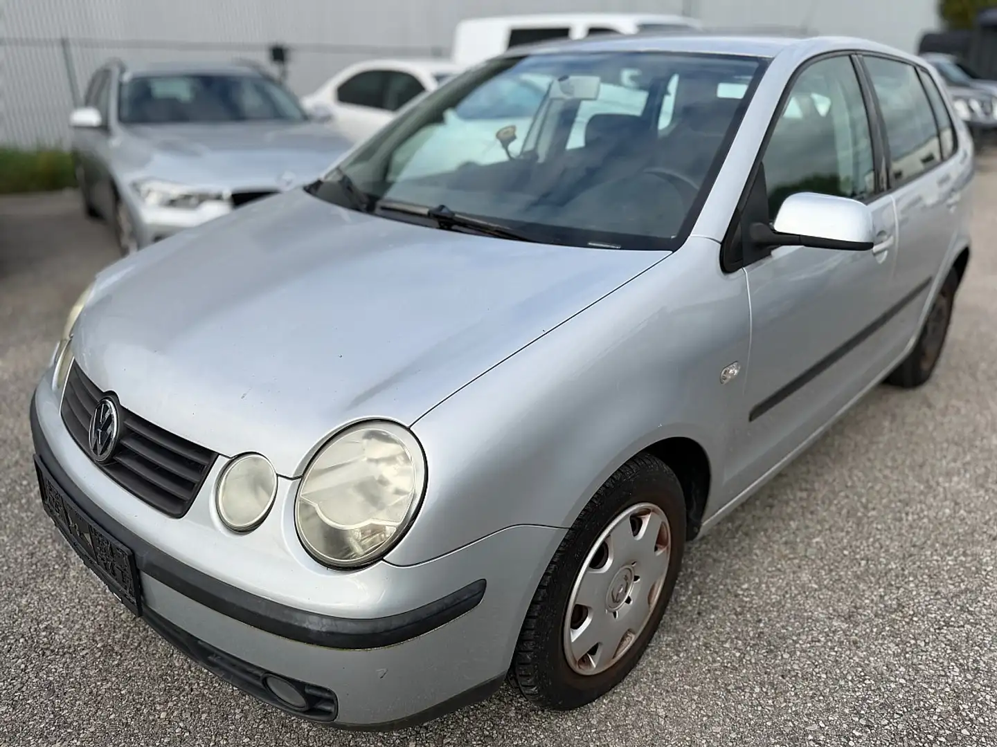 Volkswagen Polo Trendline 1,2 Silber - 1