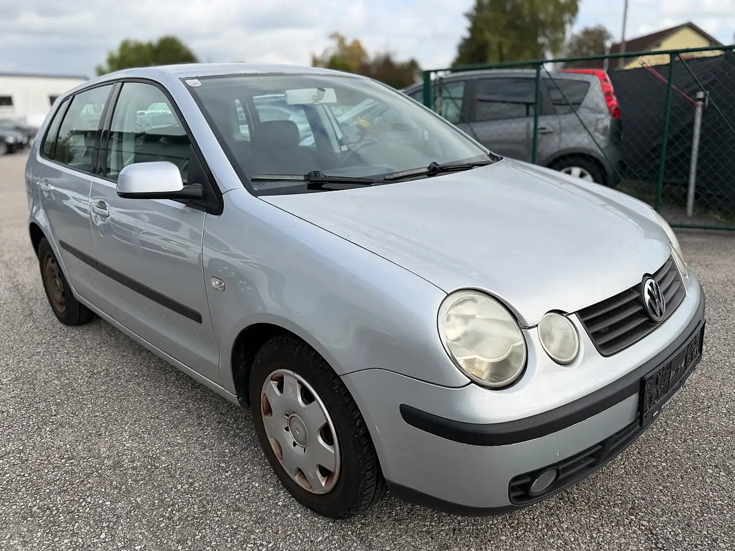 Volkswagen Polo Trendline 1,2 Silber - 2