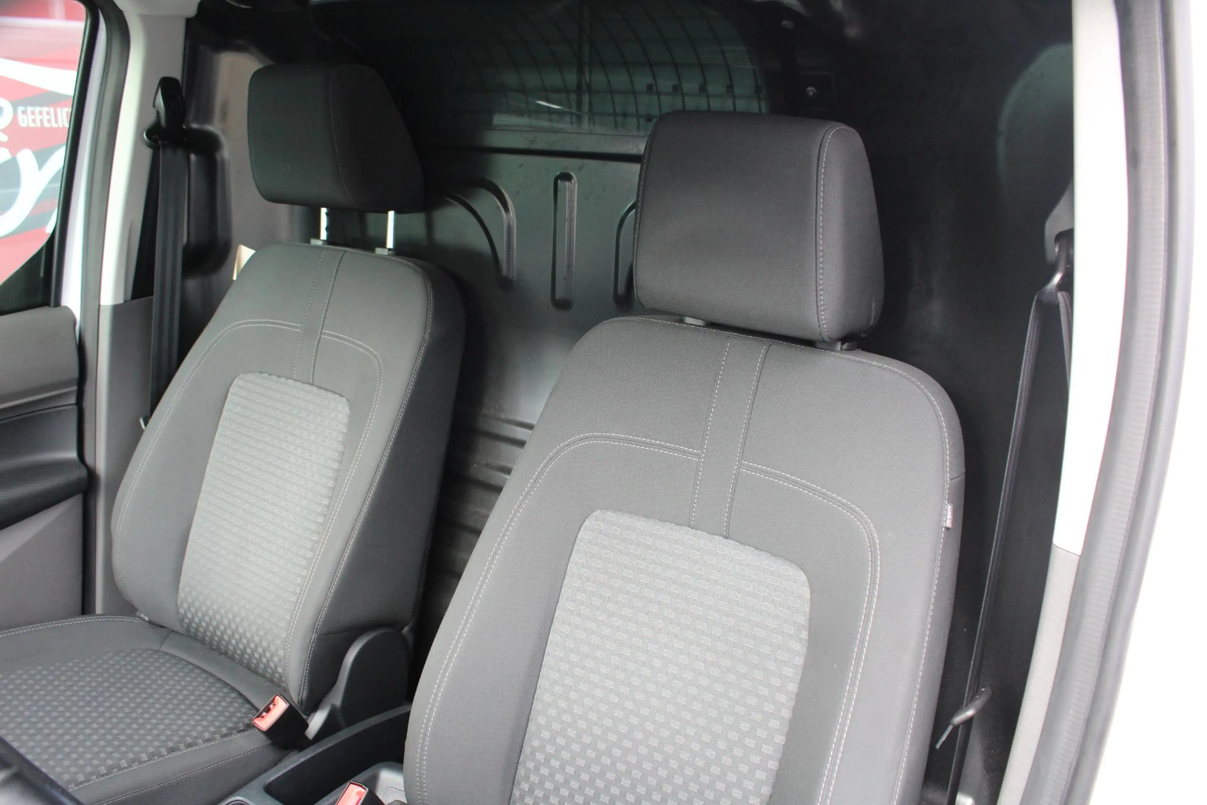 Ford Transit Connect 1.5 EcoBlue L2 Trend Volledig Ingerichte Laadruimt — photo 11