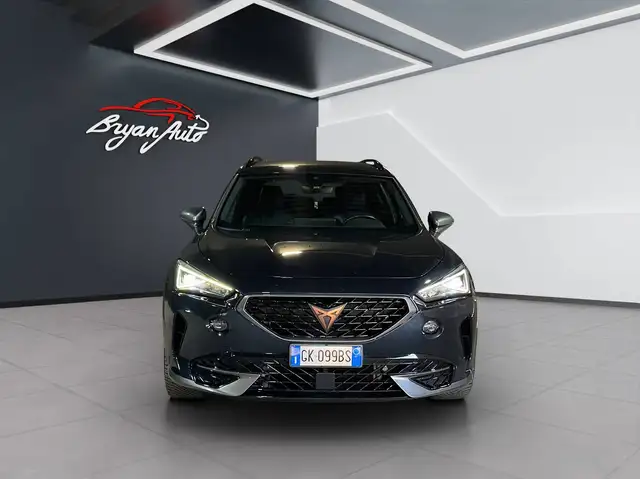 Cupra Formentor view 3