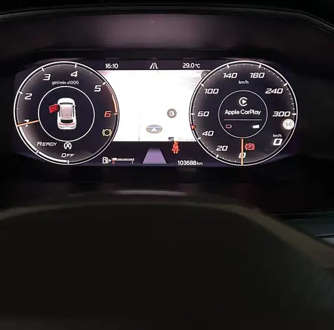 Cupra Formentor view 9