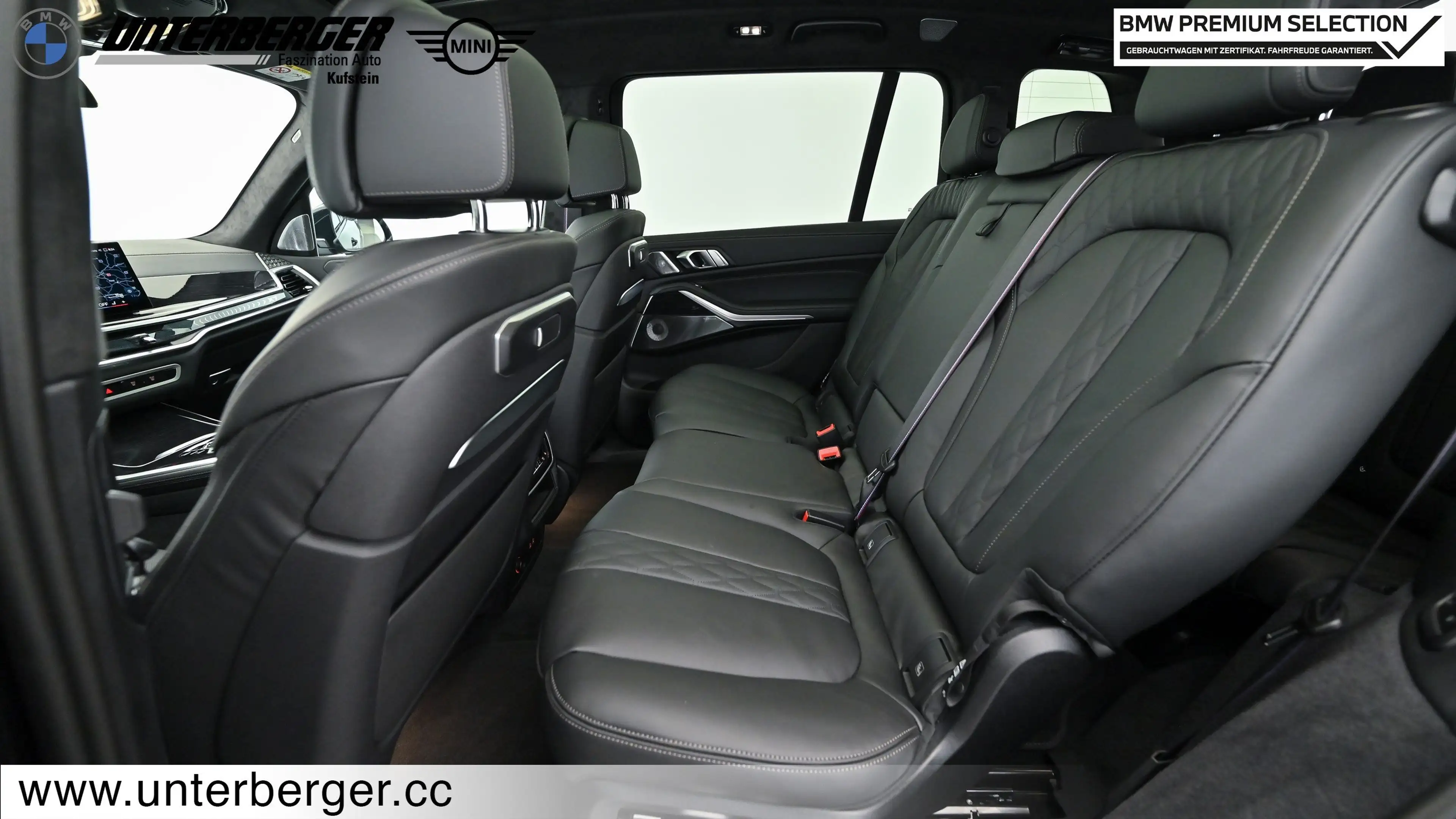 BMW X7 xDrive40d G07 B57 M Sportpaket B&W Surround — photo 14