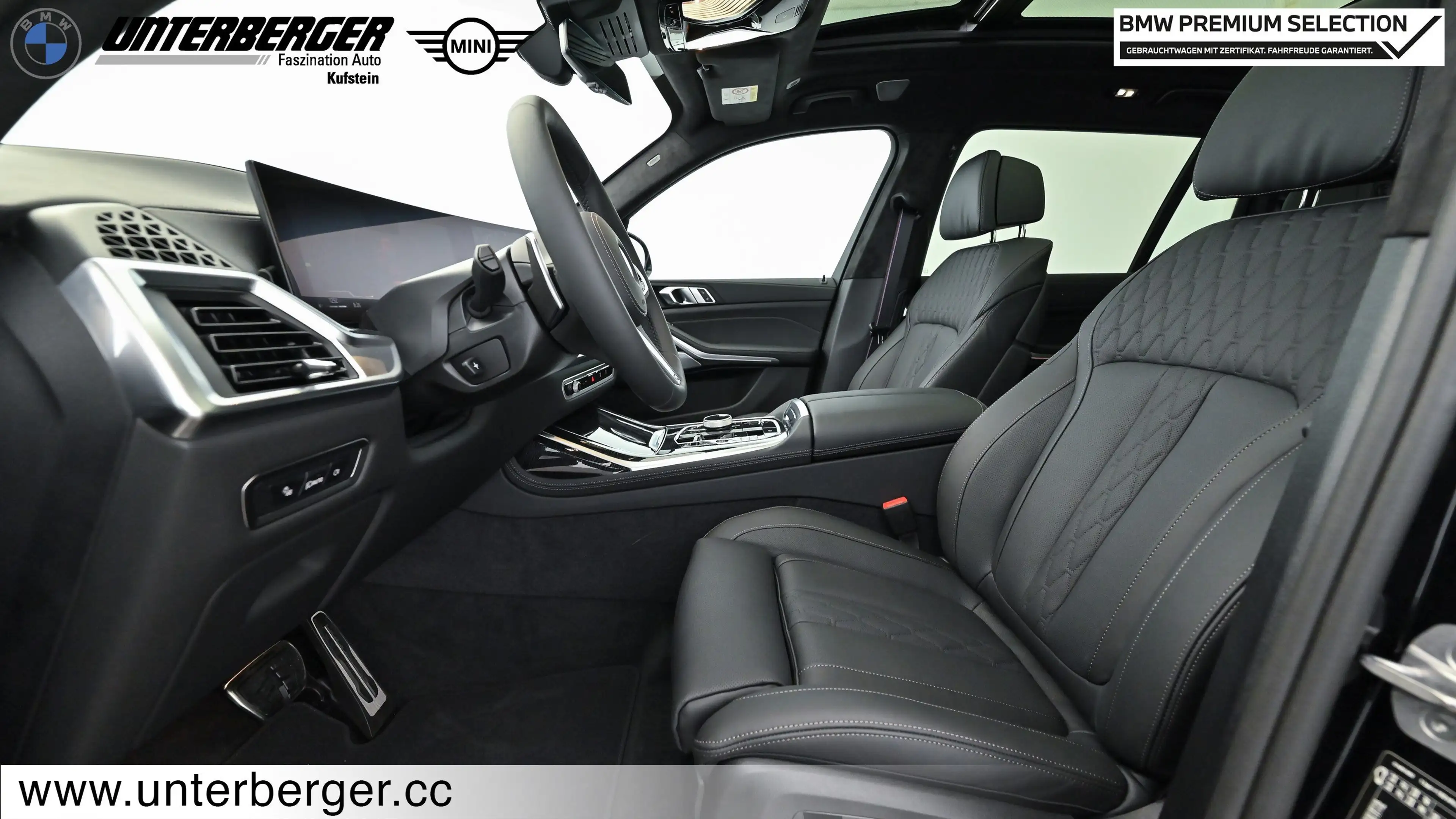 BMW X7 xDrive40d G07 B57 M Sportpaket B&W Surround — photo 13