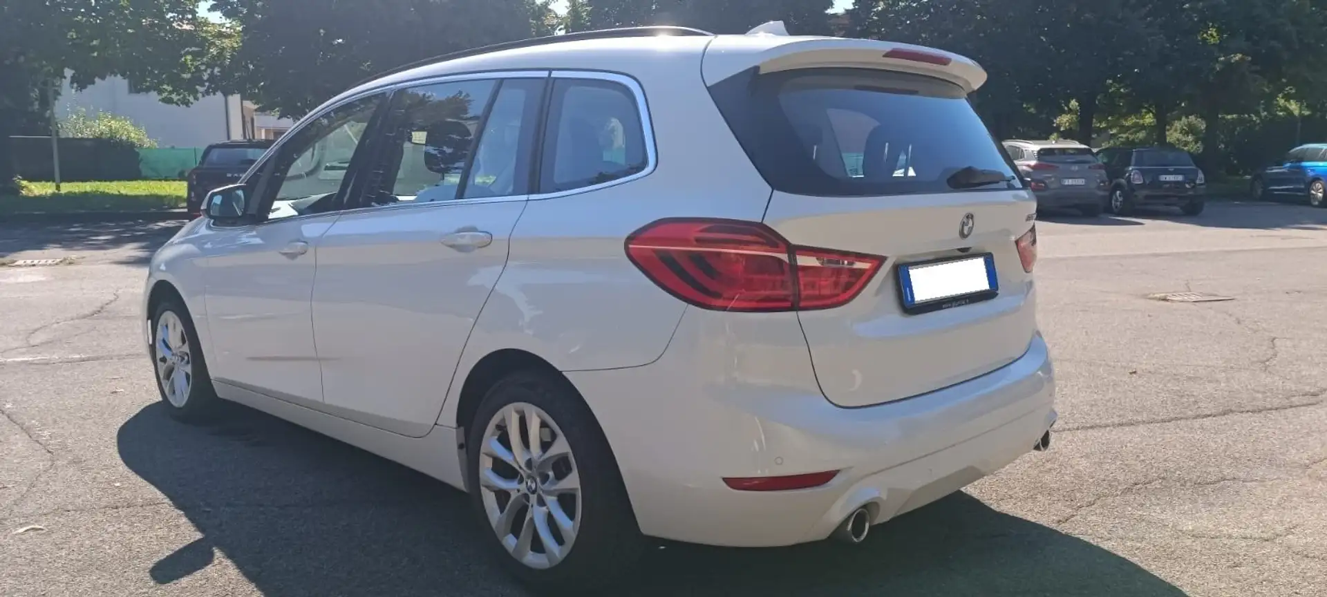 BMW 220 d Gran Tourer auto 7Posti Cruise Navi Fari LED Bianco - 2