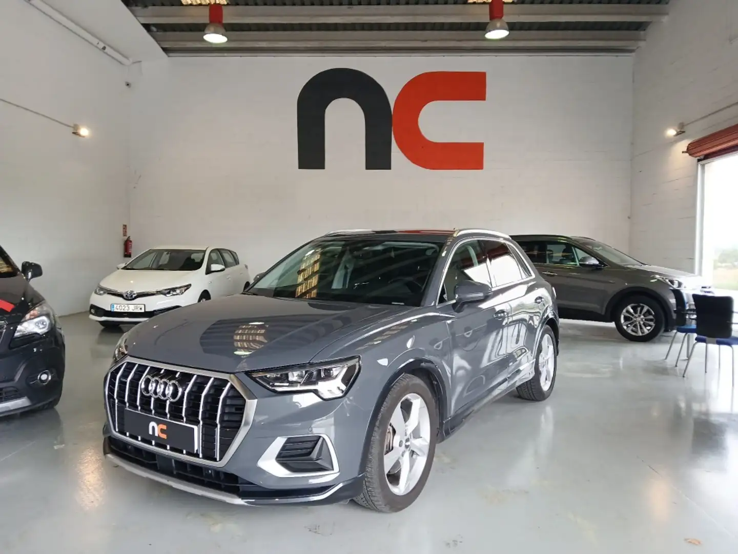 Audi Q3 40 TFSI quattro S tronic Gris - 1