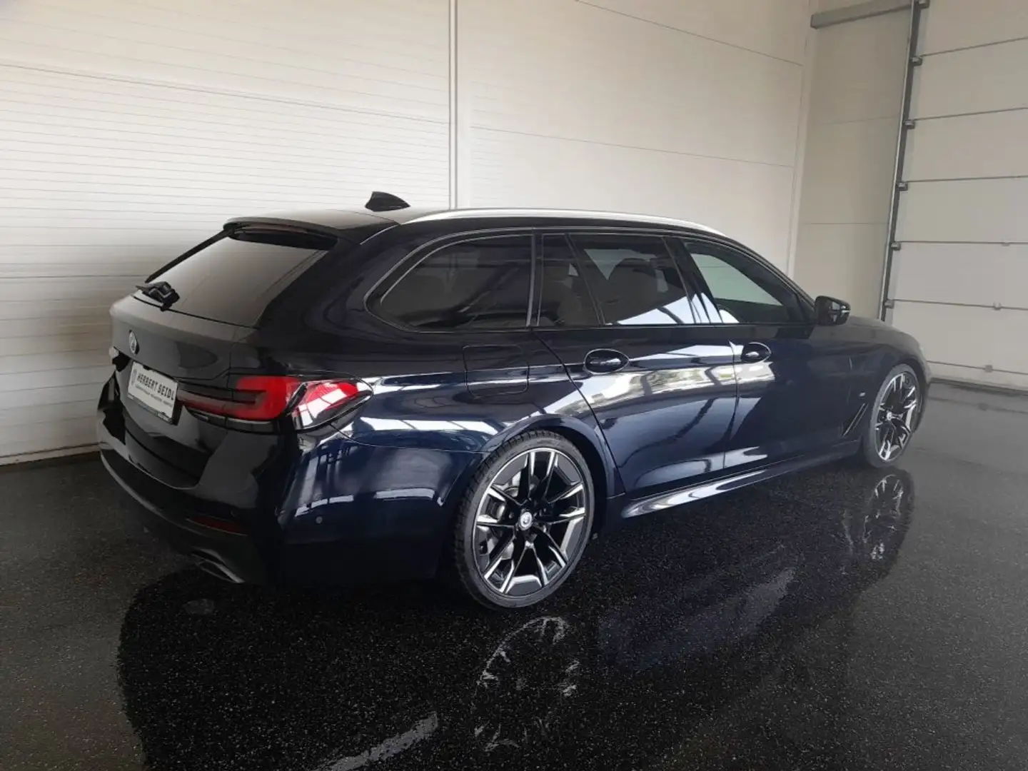 BMW 530 d Touring M-SPORT PRO 4x4 Aut. *20 ZOLL / LASER LED / NAVI / ACC / VOLLEDER & MEMORY / HEAD-UP / SOUND SYSTEM* Schwarz - 2