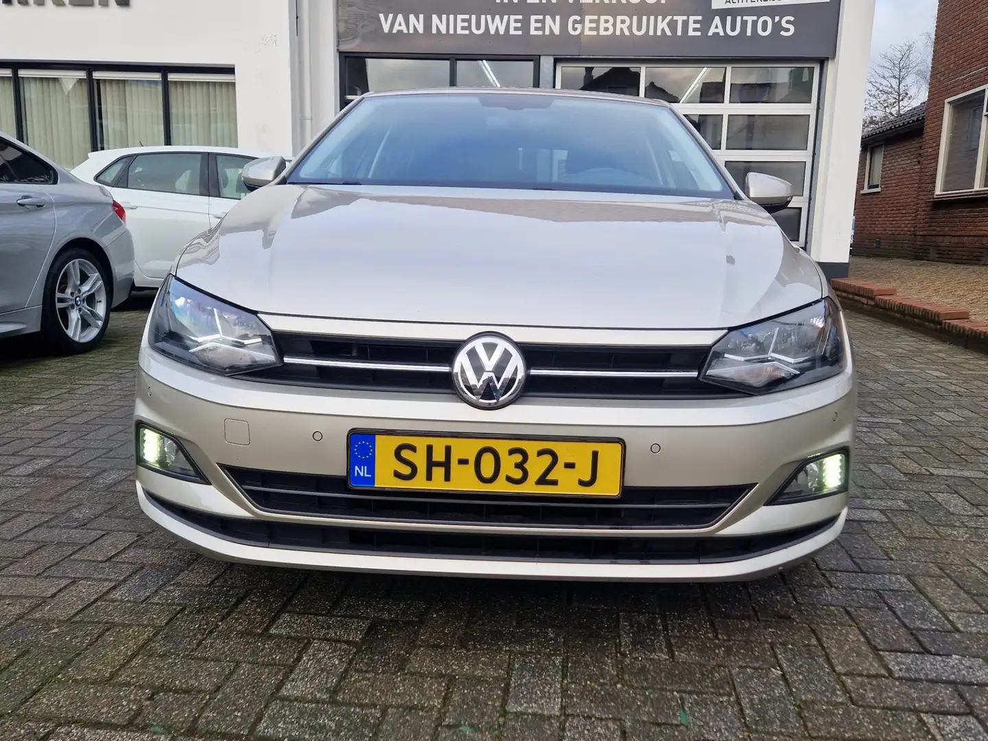 Volkswagen Polo 1.0 TSI Comfortline, Apple car play.Android,Naviga Gris - 2