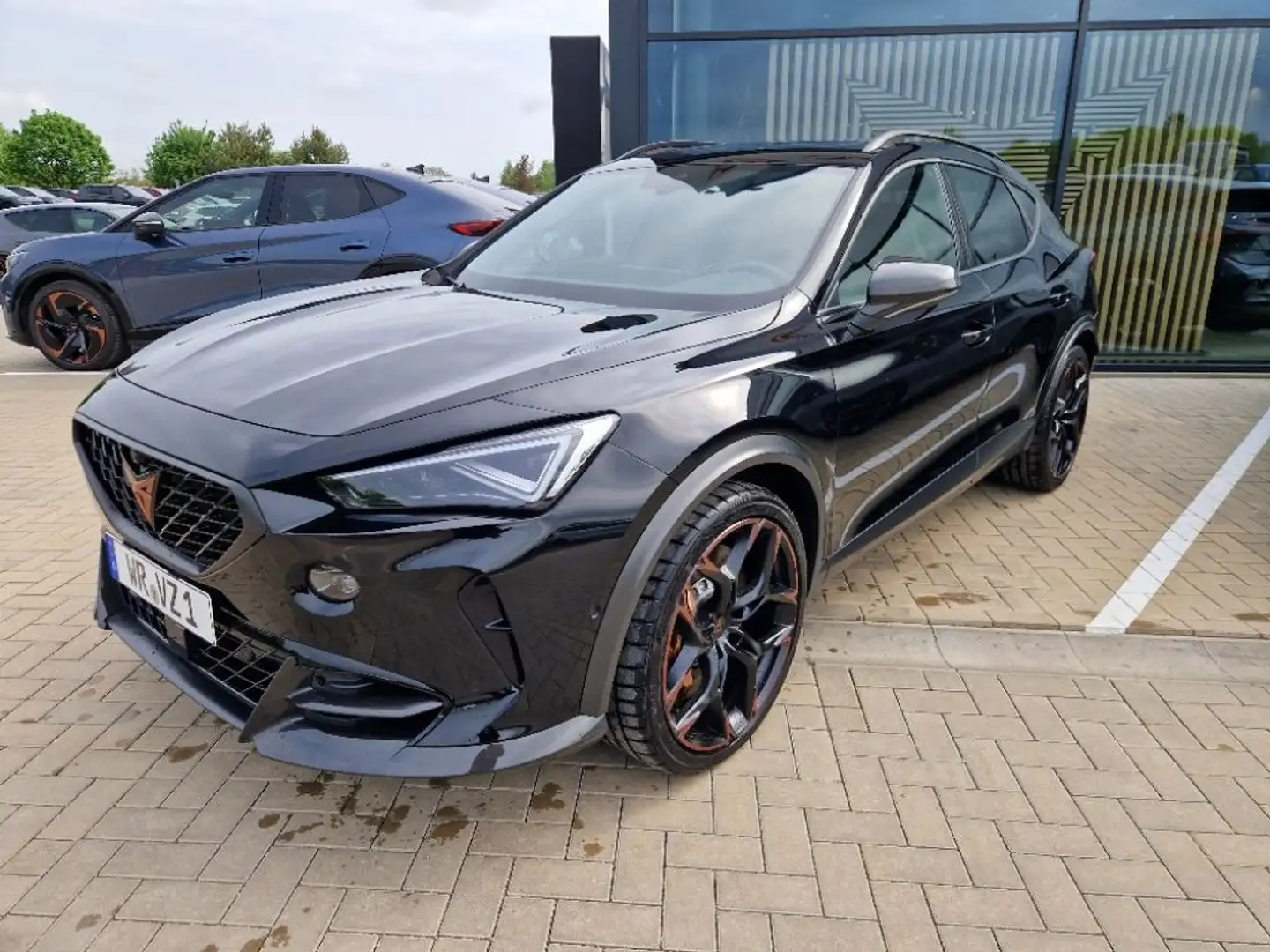 CUPRA Formentor VZ5 Allrad+DSG+Matrix+Leder+Navi+uvm. Schwarz - 1