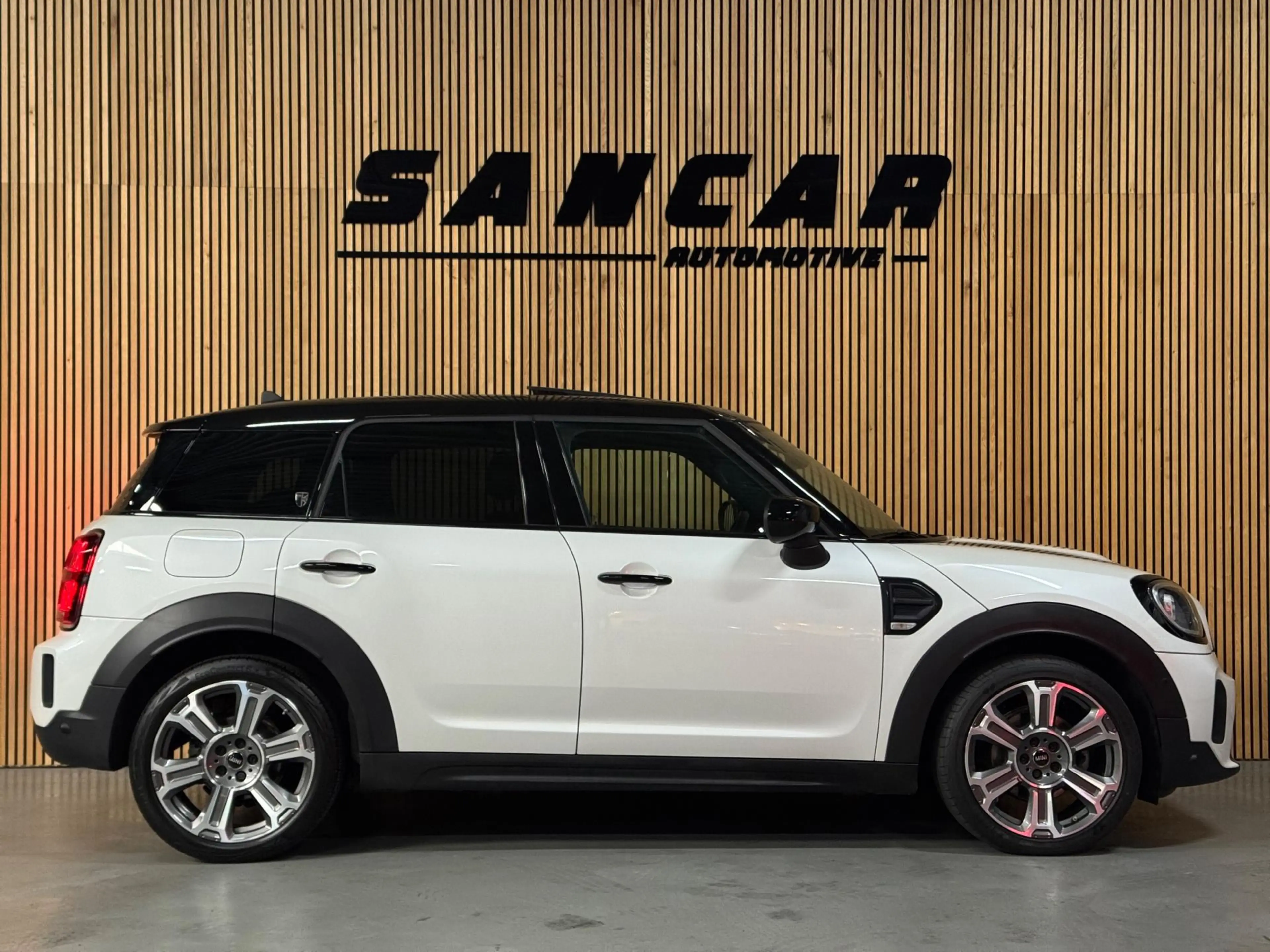 MINI John Cooper Works Countryman 1.5 Cooper — photo 7