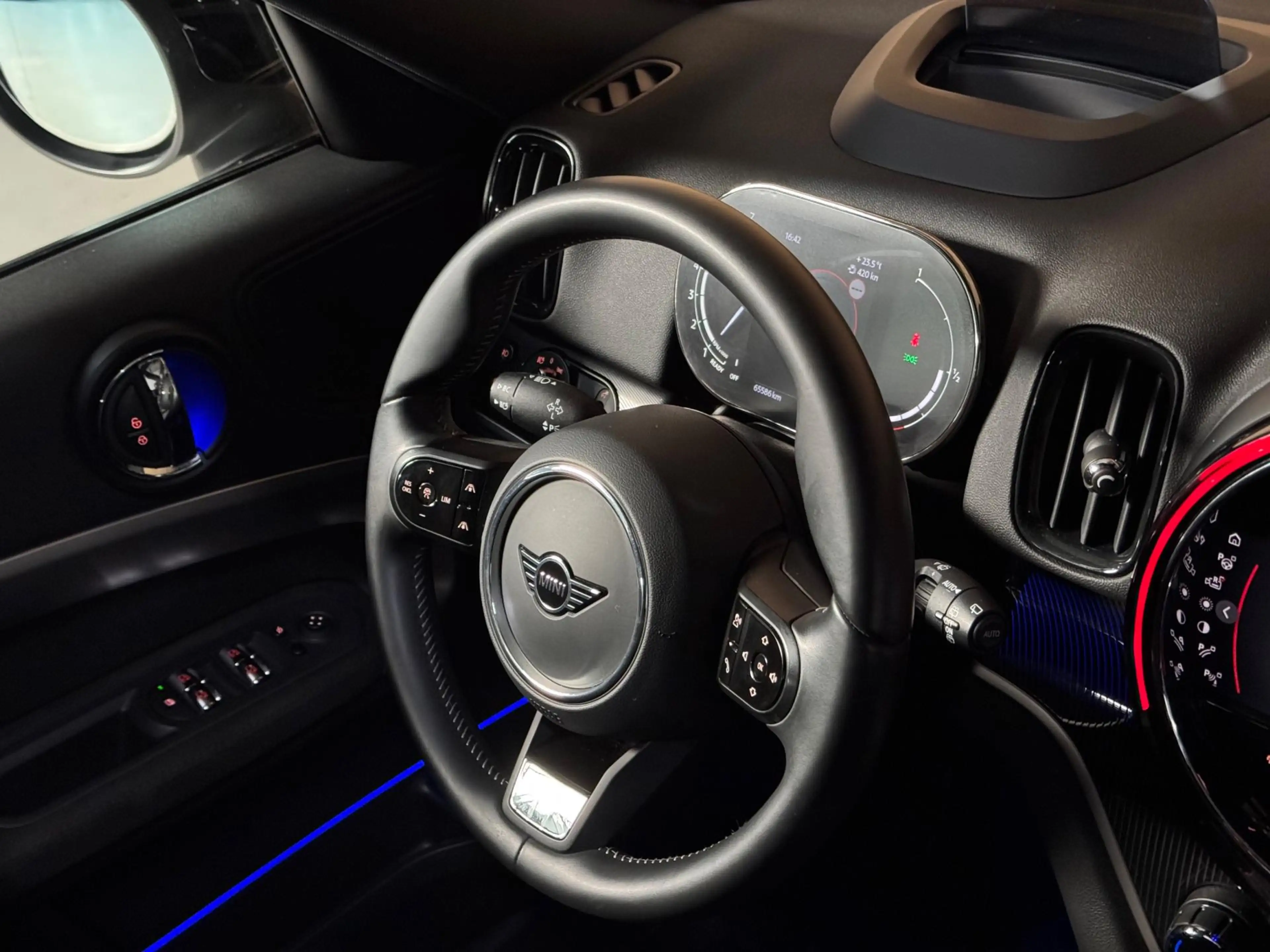 MINI John Cooper Works Countryman 1.5 Cooper — photo 13