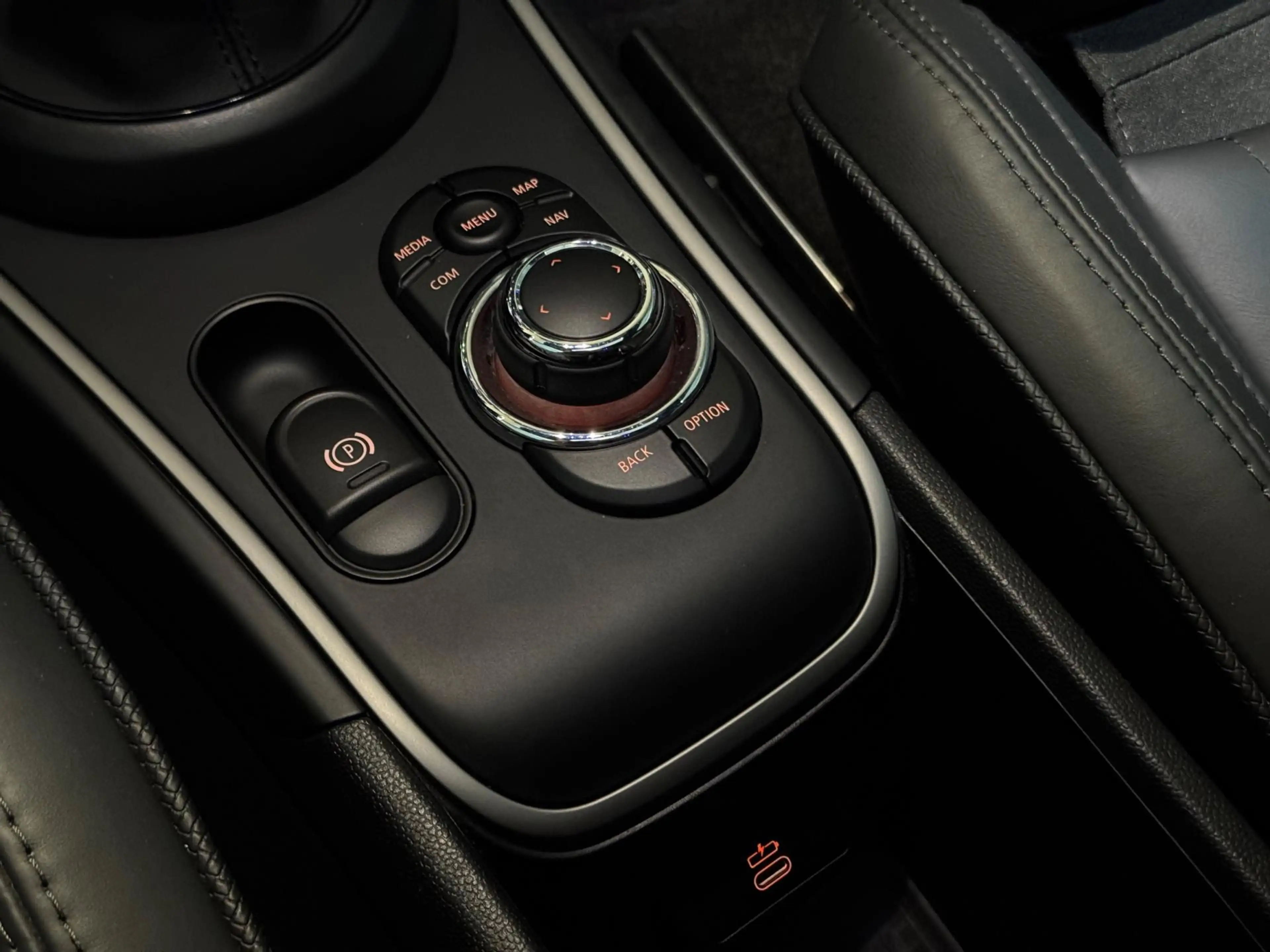 MINI John Cooper Works Countryman 1.5 Cooper — photo 28