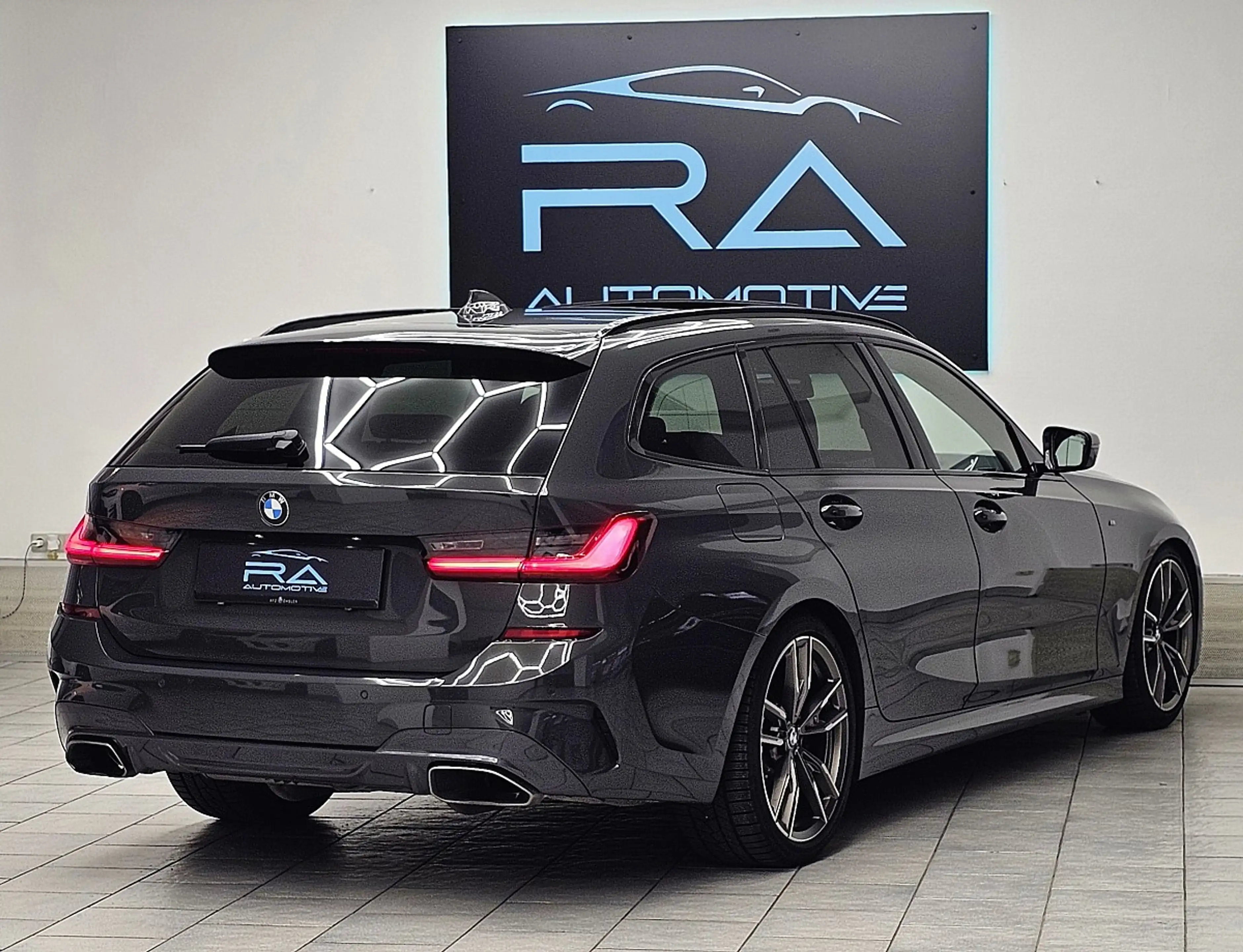 BMW 340 M340 xDrive Touring 48 V Mild-Hybrid-Technologi... — photo 9