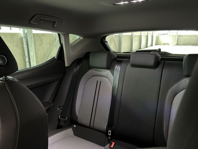 SEAT Leon Road Edition 1.5 TSI 85 kW Matrix-LED Sitzh — photo 9