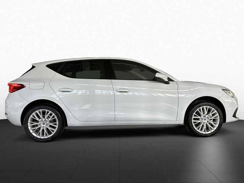 SEAT Leon Road Edition 1.5 TSI 85 kW Matrix-LED Sitzh — photo 6