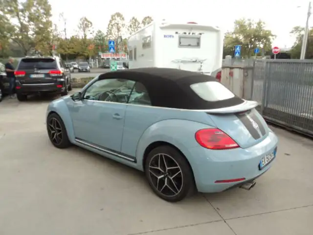 Volkswagen Maggiolino Cabrio 2.0 TDI DSG Sport