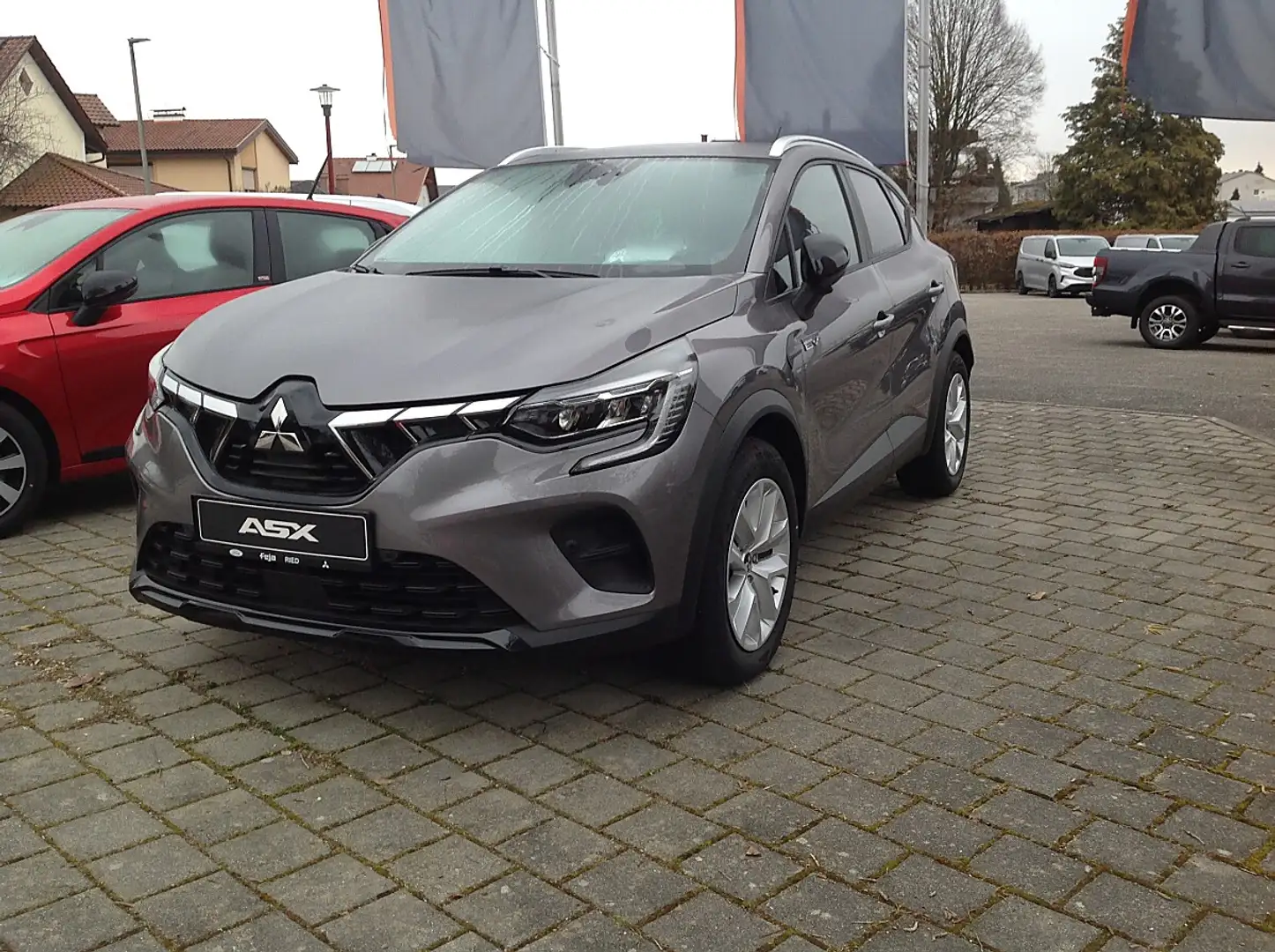 Mitsubishi ASX 1,6 MPI HEV Invite AKTION Grau - 1