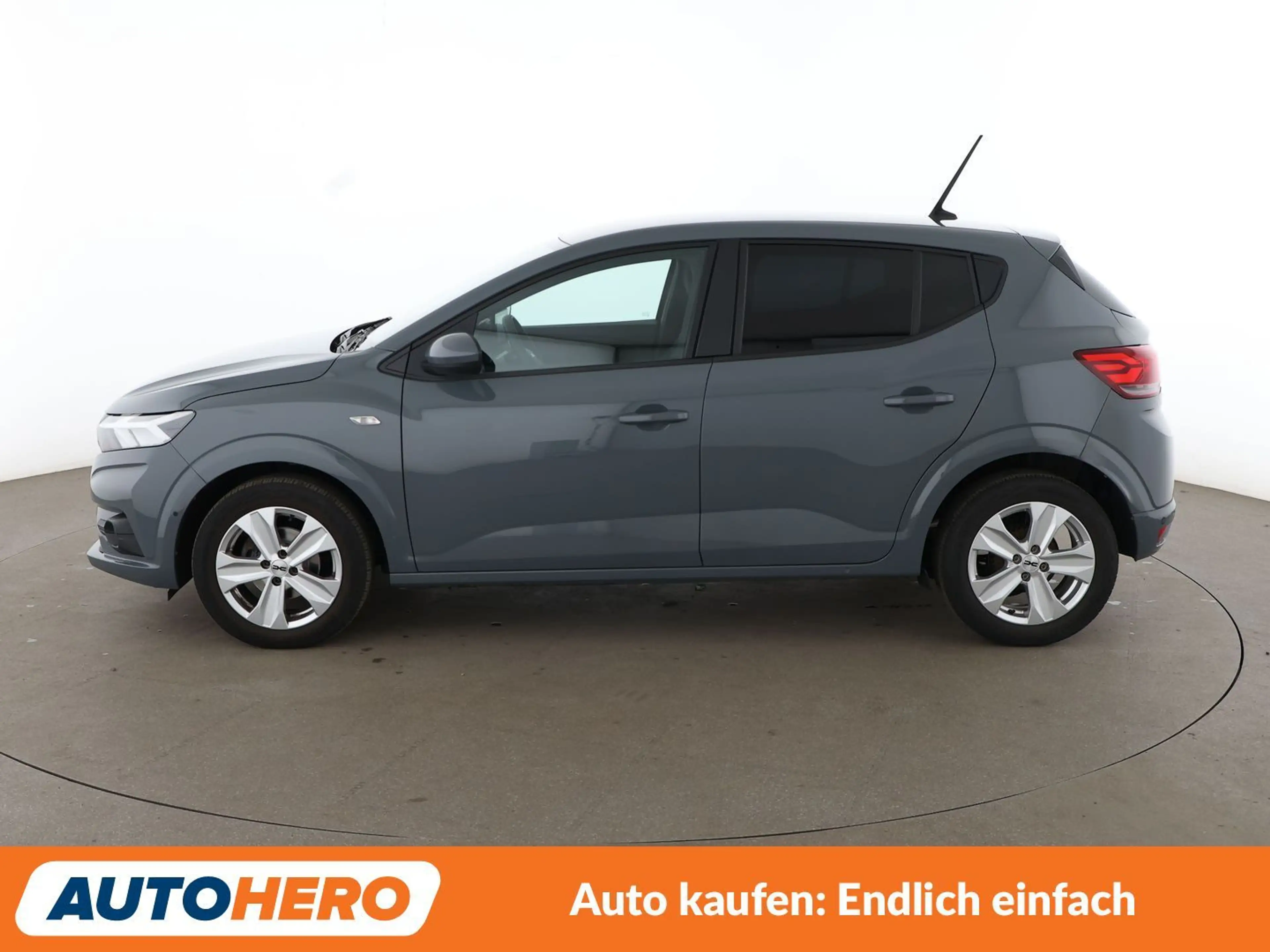 Dacia Sandero 1.0 TCe Expression*NAVI*TEMPO*PDC*SHZ*KLIMA* — photo 3