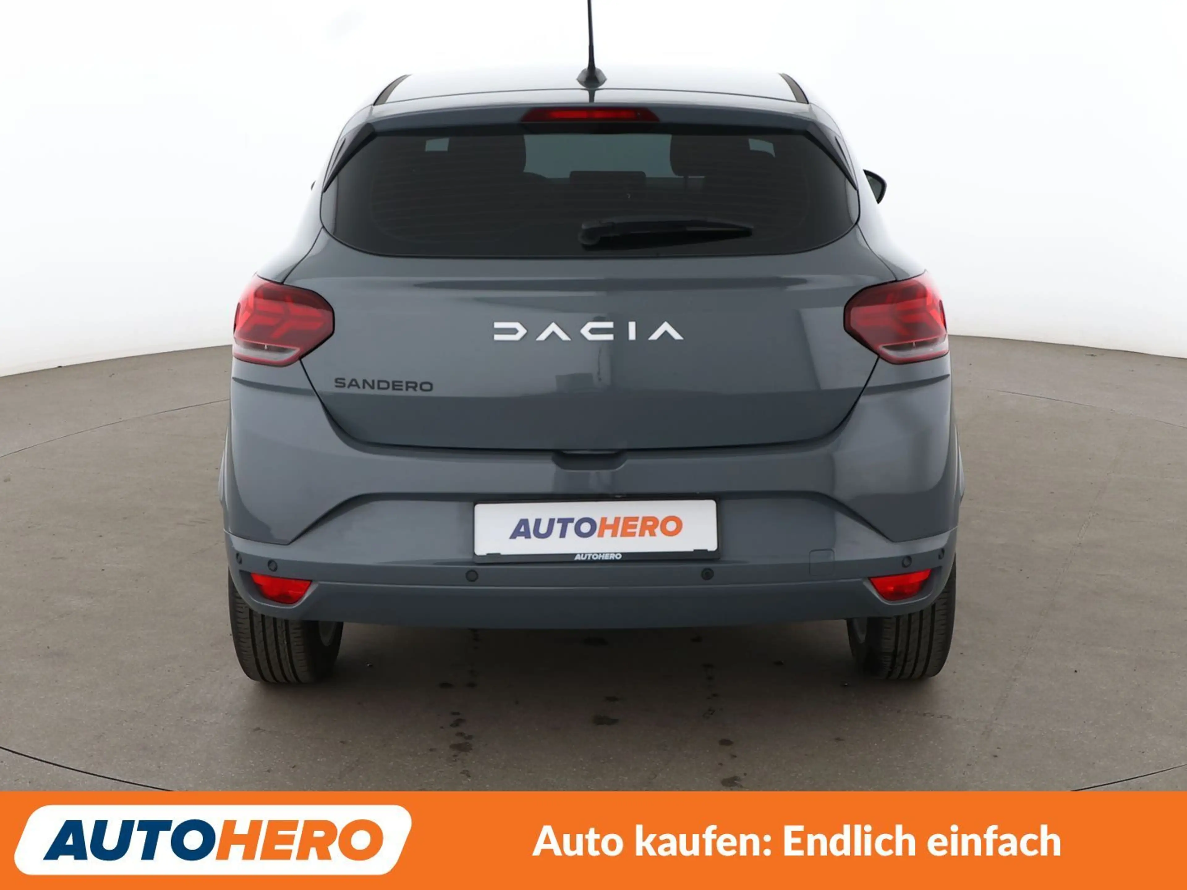 Dacia Sandero 1.0 TCe Expression*NAVI*TEMPO*PDC*SHZ*KLIMA* — photo 5