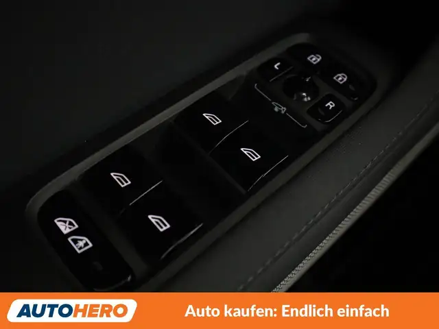 Polestar 2 view 30