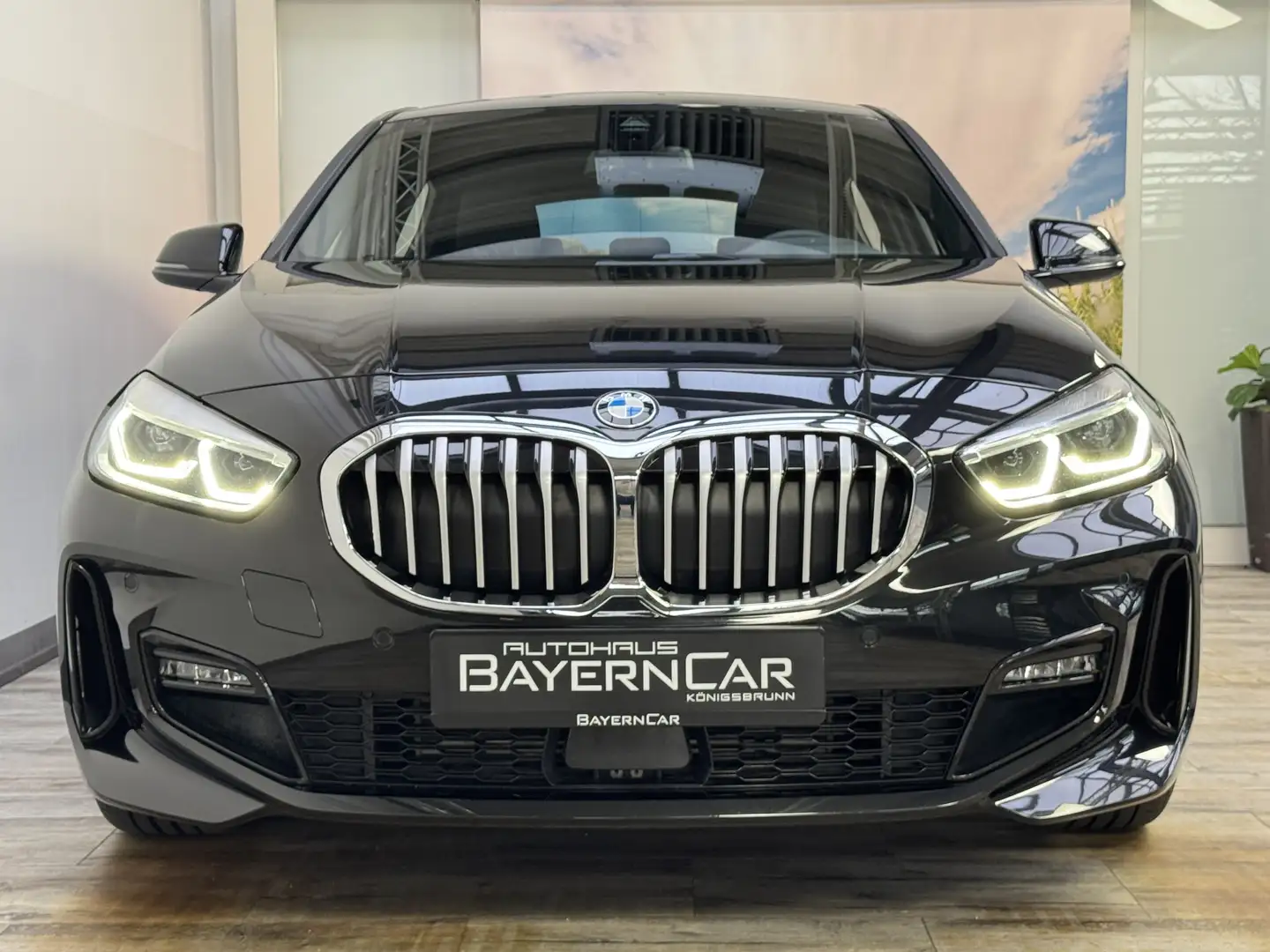 BMW 120 Auto. xDrive M Sportpaket CockpitProf. Schwarz - 2