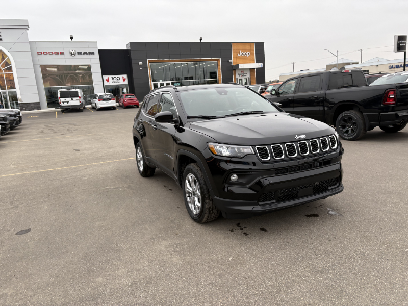 2026 Jeep Compass North — снимка 3