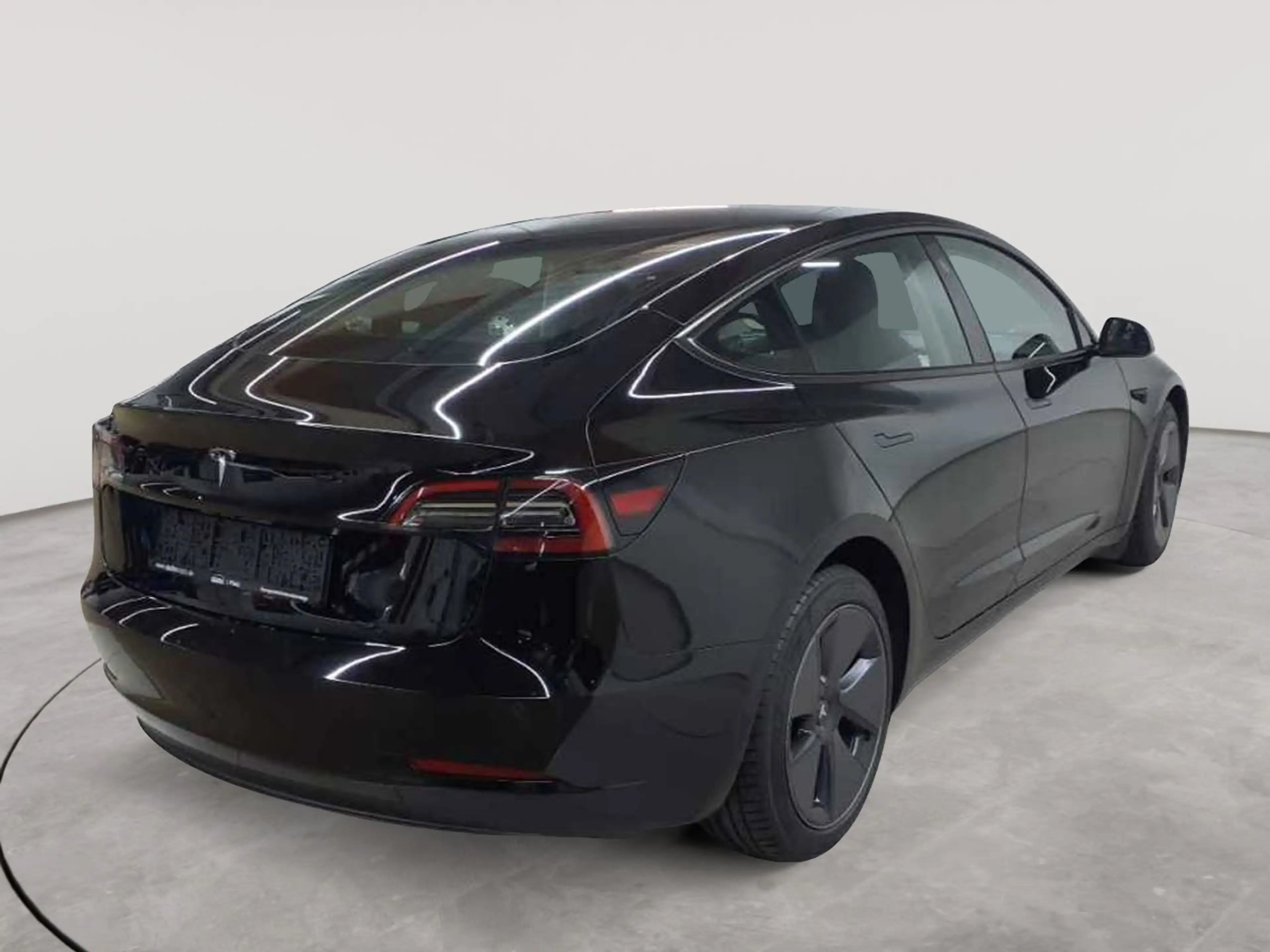 Tesla Model 3 RWD Hinterradantrieb — photo 4