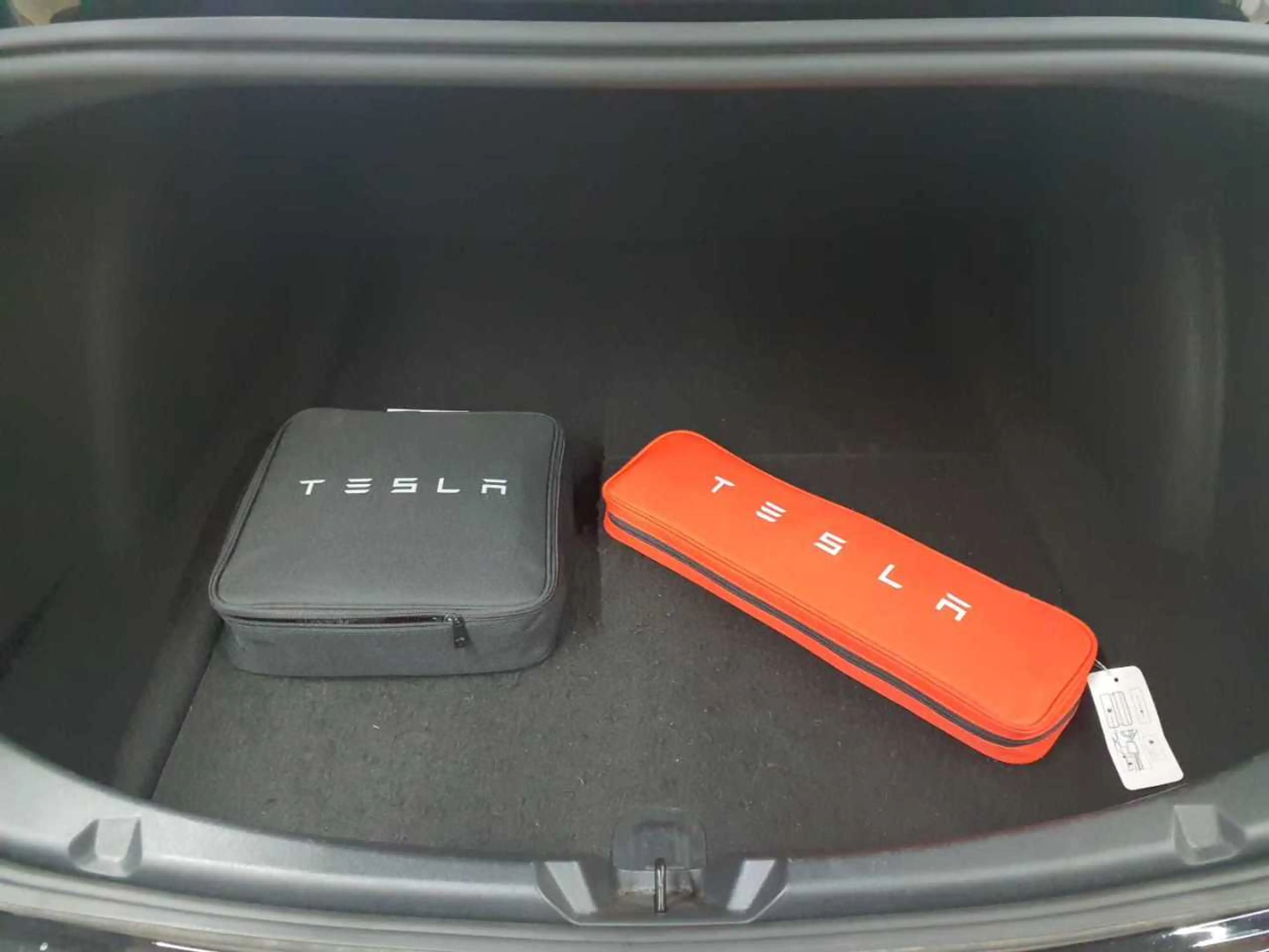 Tesla Model 3 RWD Hinterradantrieb — photo 15