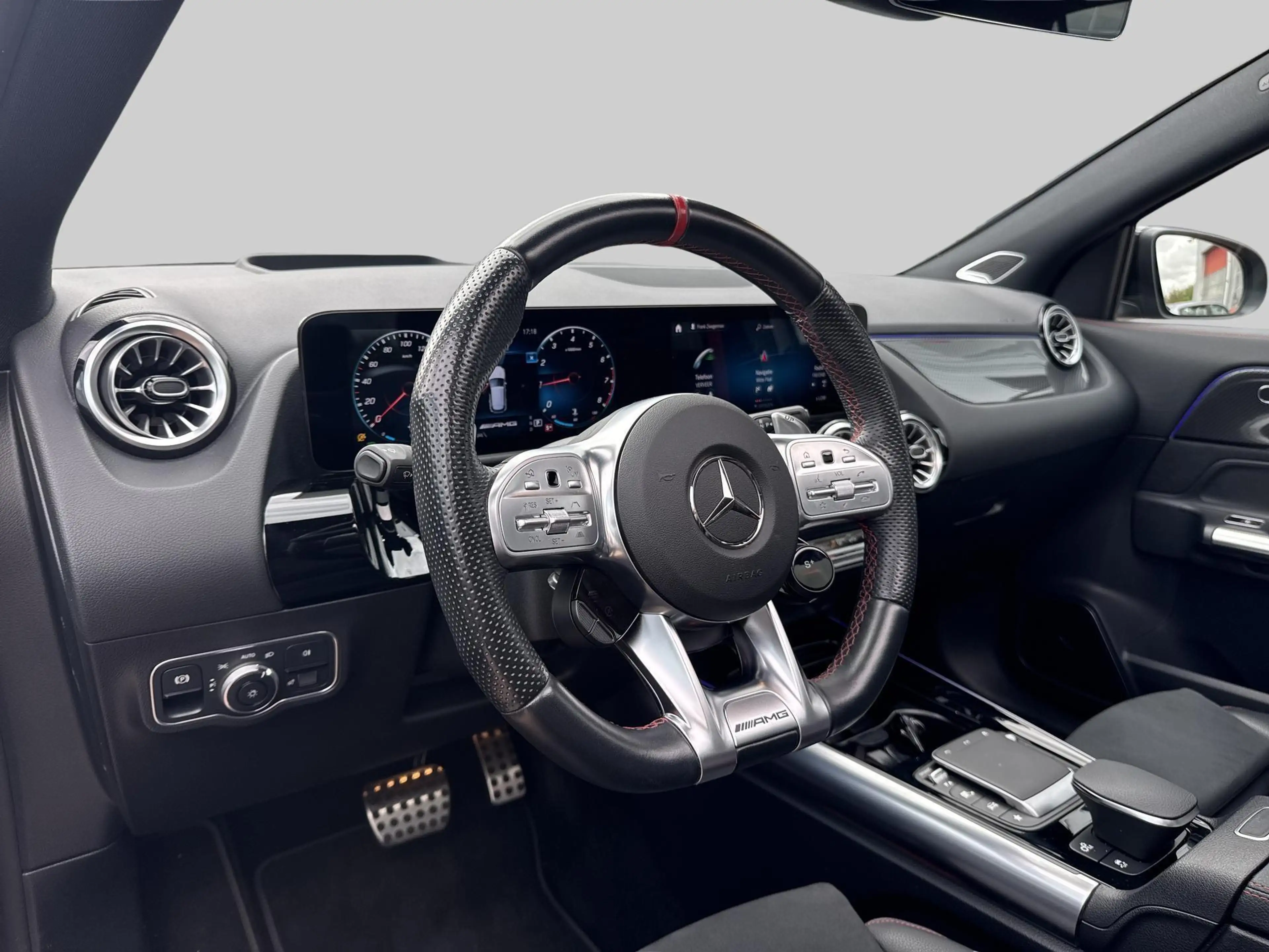 Mercedes-Benz GLA 35 AMG 4MATIC — photo 5