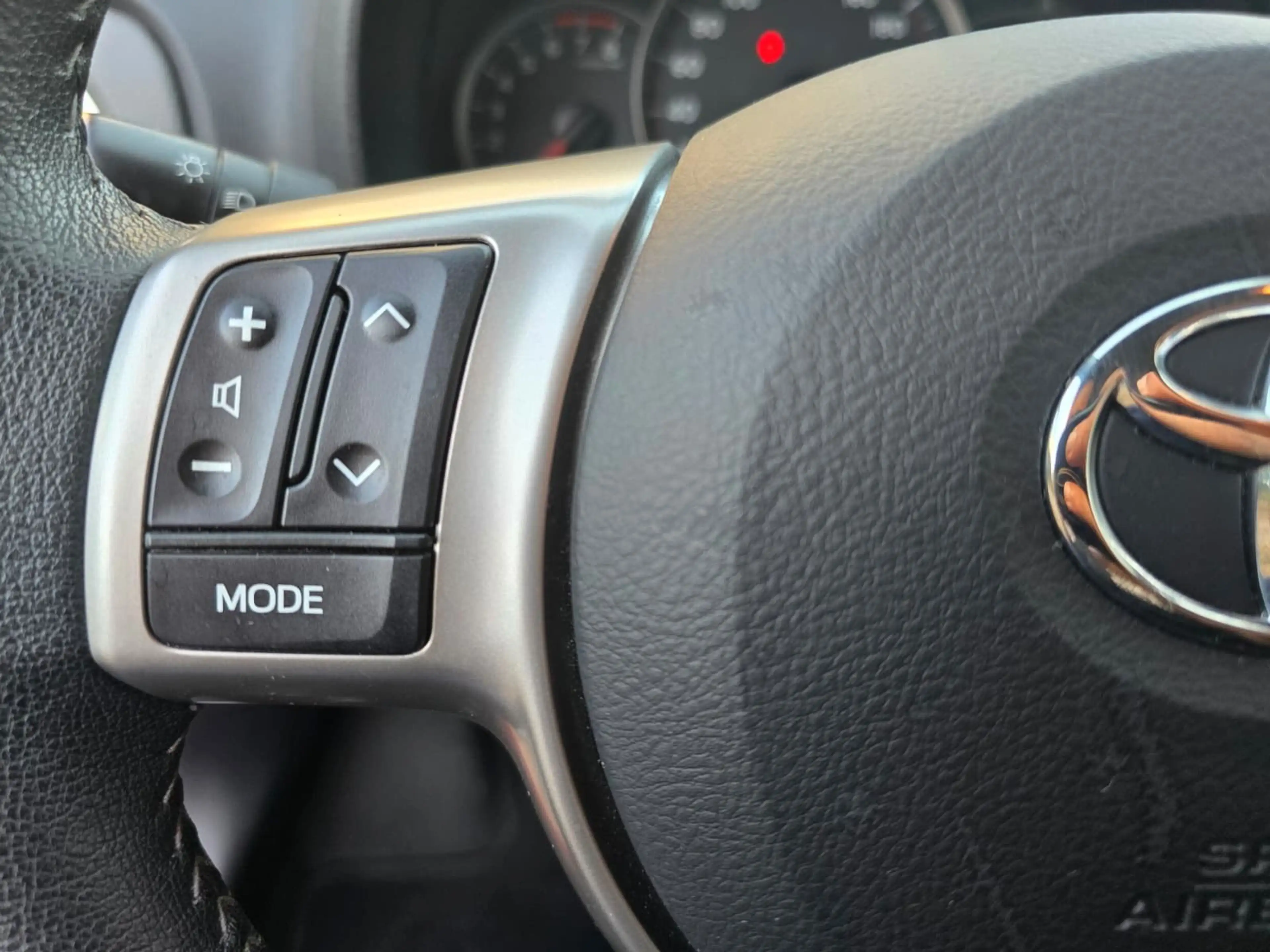 Toyota Yaris Edition 2014 — photo 15