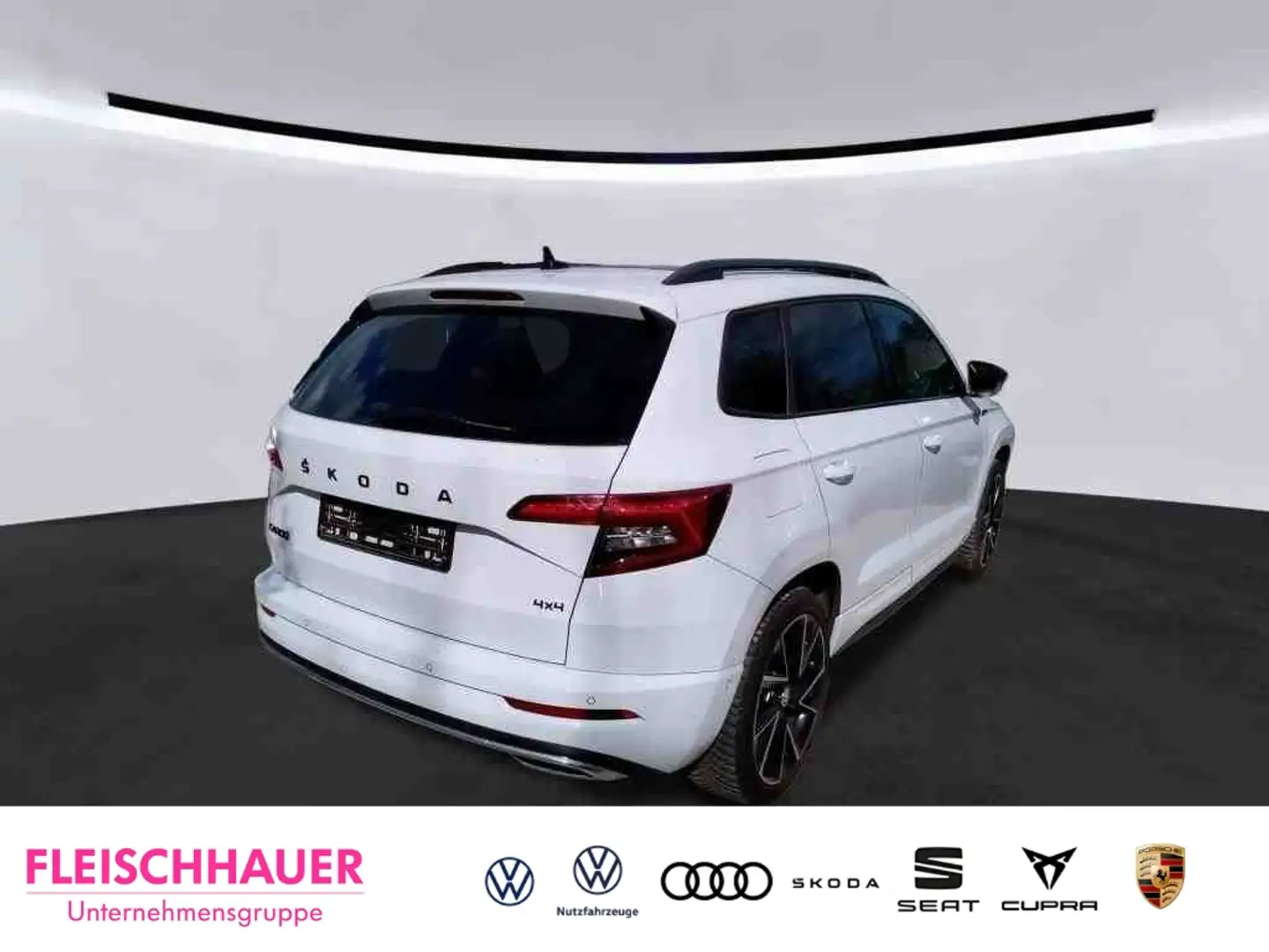Skoda Karoq Sportline 4x4 2.0 TSI DSG  StandHZG AHK Pano Navi Blanco - 2