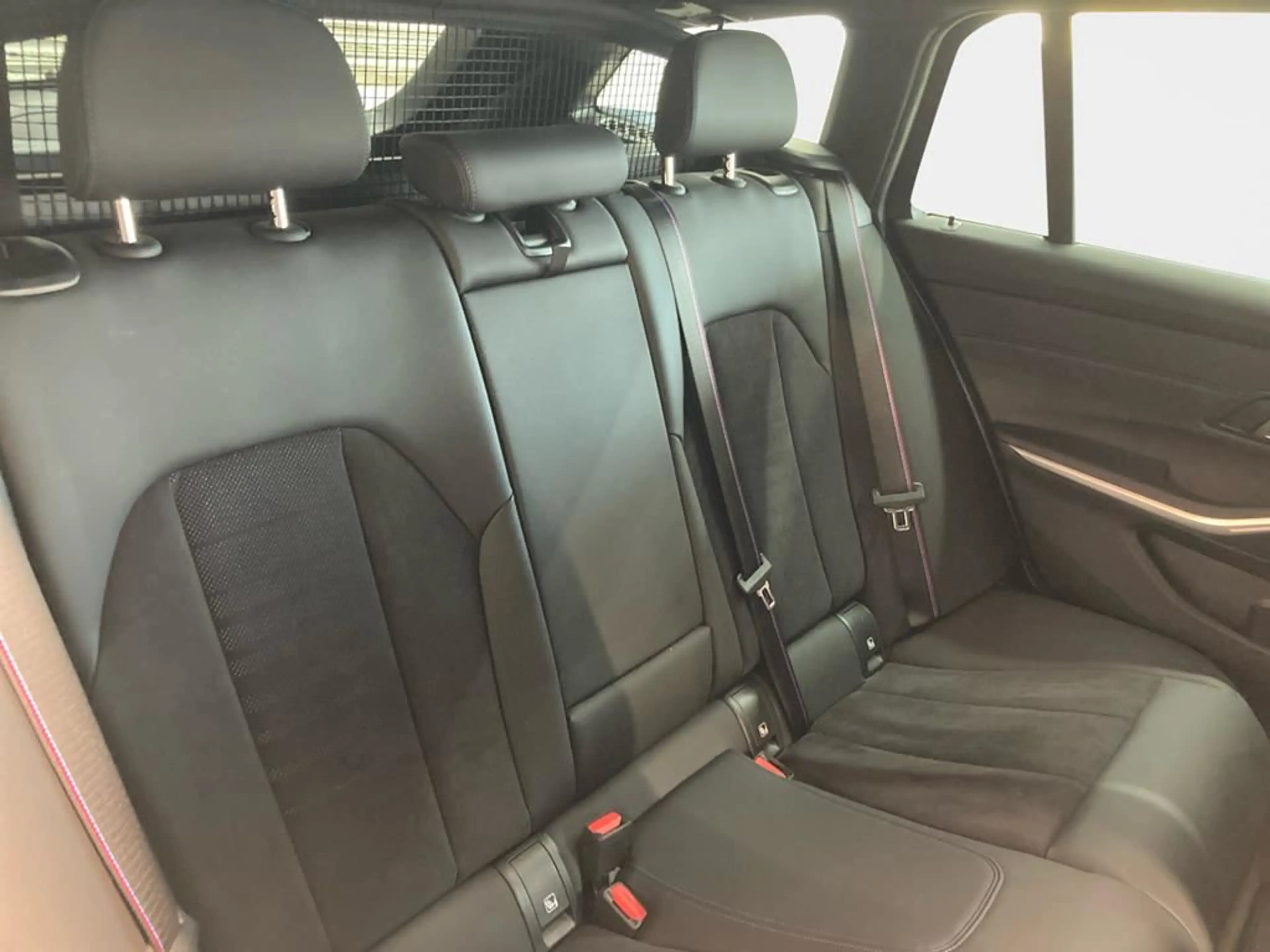 BMW 340 M Sport Pro — photo 15