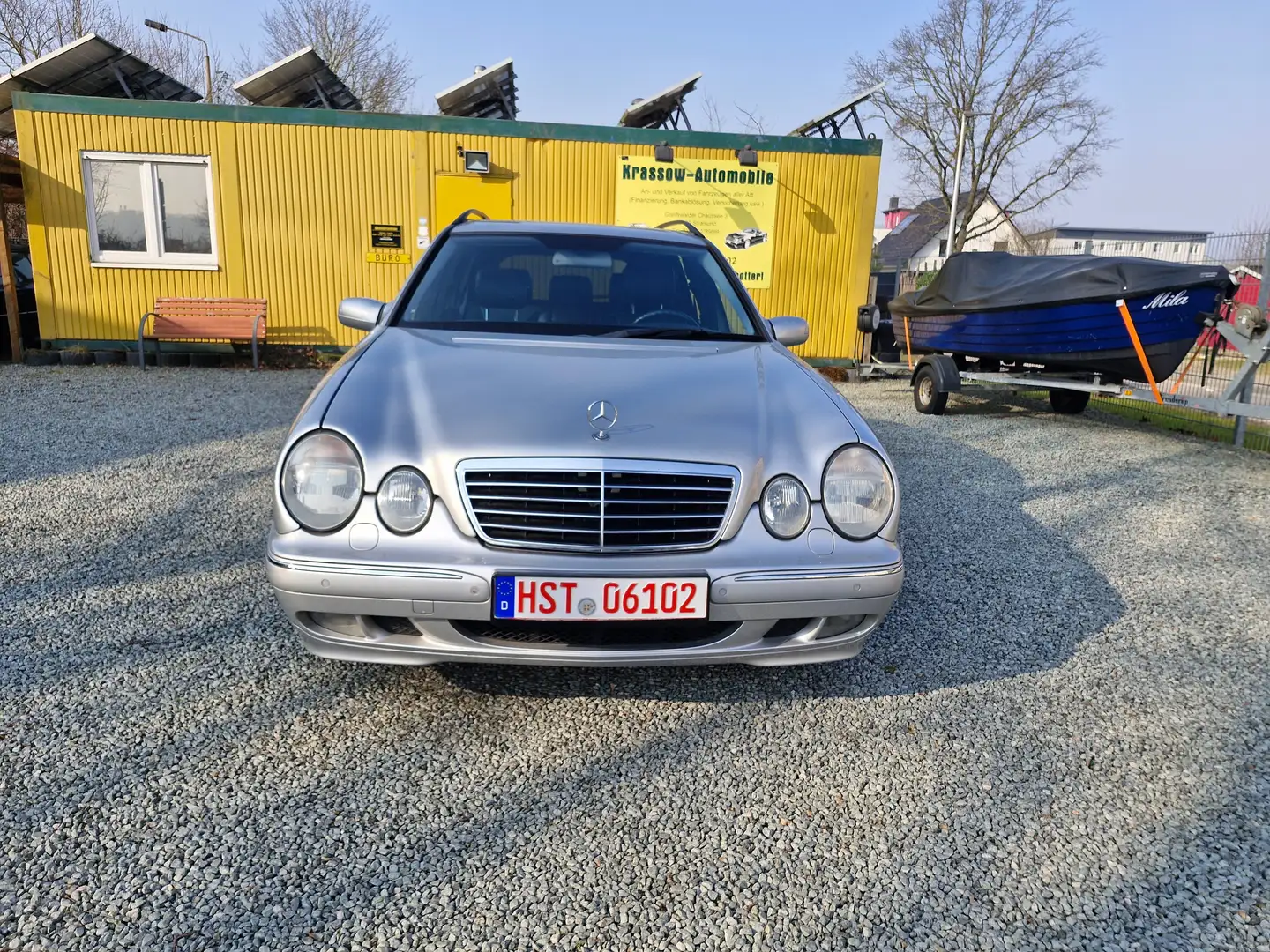Mercedes-Benz E 240 T Avantgarde als 7-Sitzer Срібний - 2