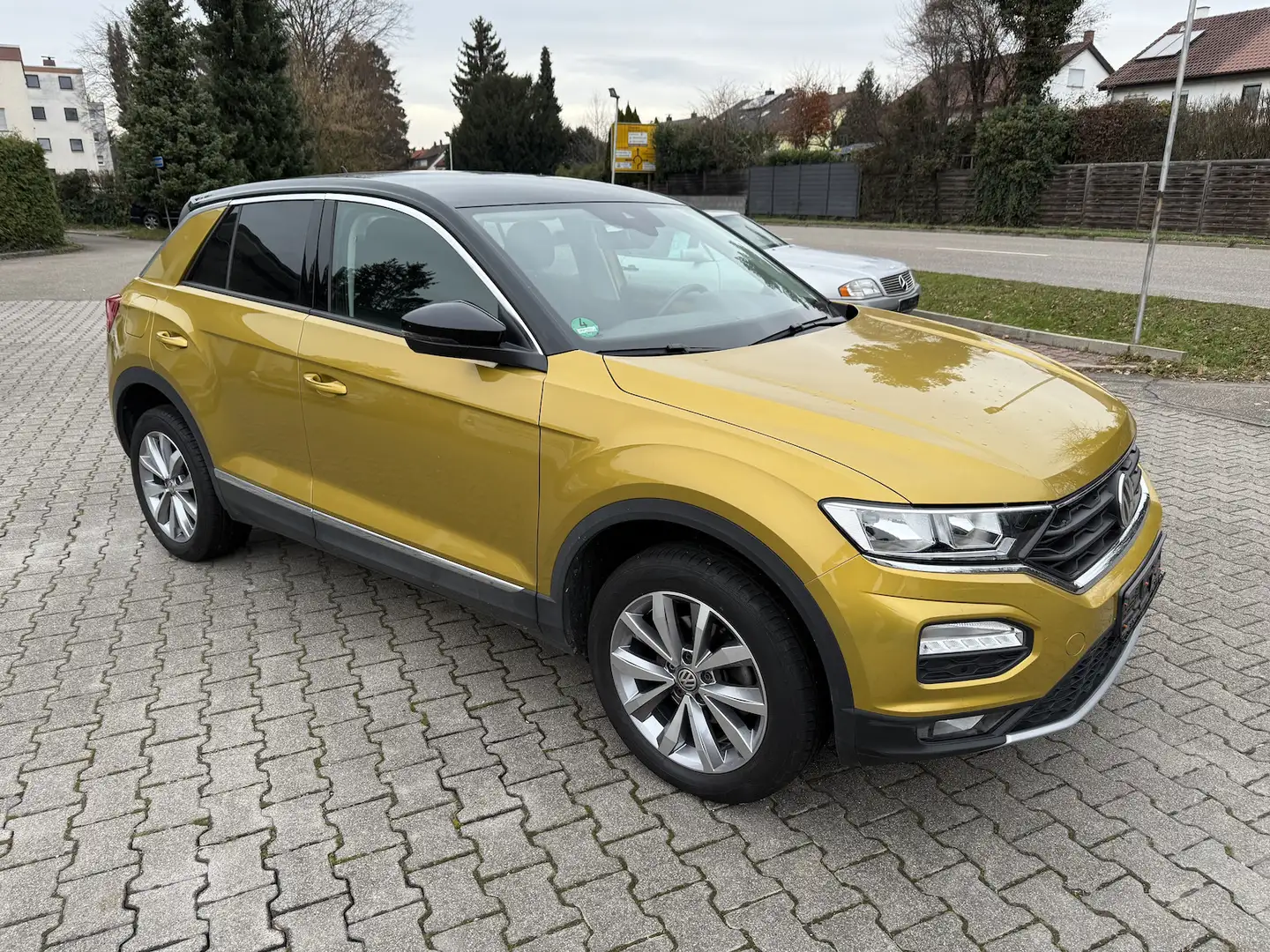 Volkswagen T-Roc 1.5 TSI DSG*orig.22tkm,1.Hand,top* Gelb - 2