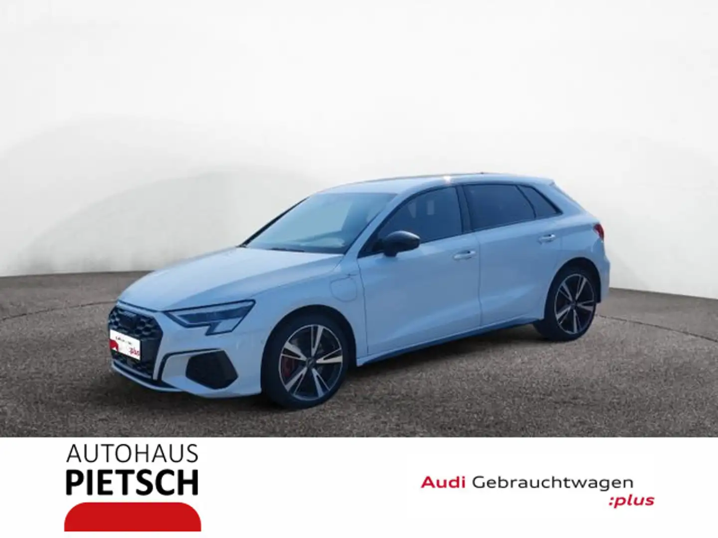 Audi A3 45 TFSIe S line Matrix MMI+ 18'' AC Blanc - 1