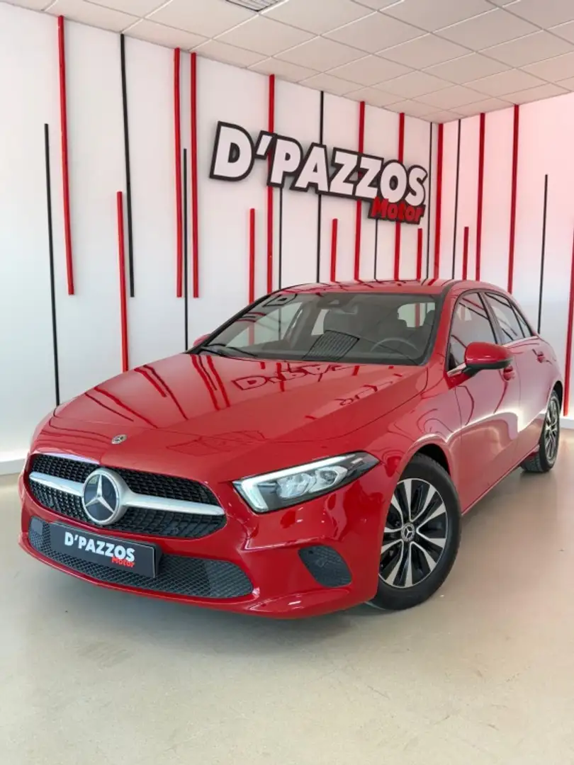 Mercedes-Benz A 180 180d 7G-DCT Rojo - 1