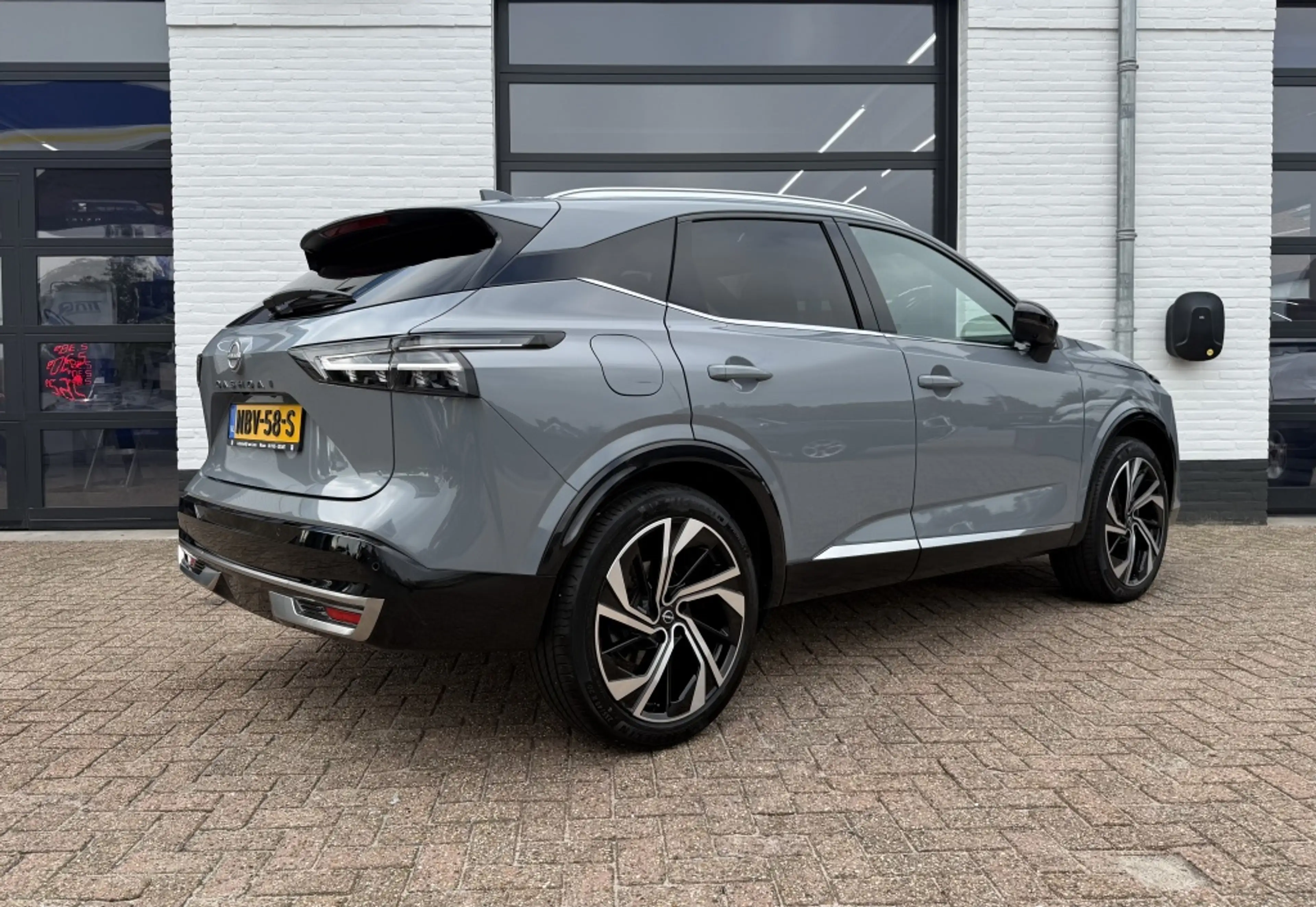 Nissan Qashqai 1.3 Mild-Hybrid 158pk Xtronic Tekna Plus — photo 2