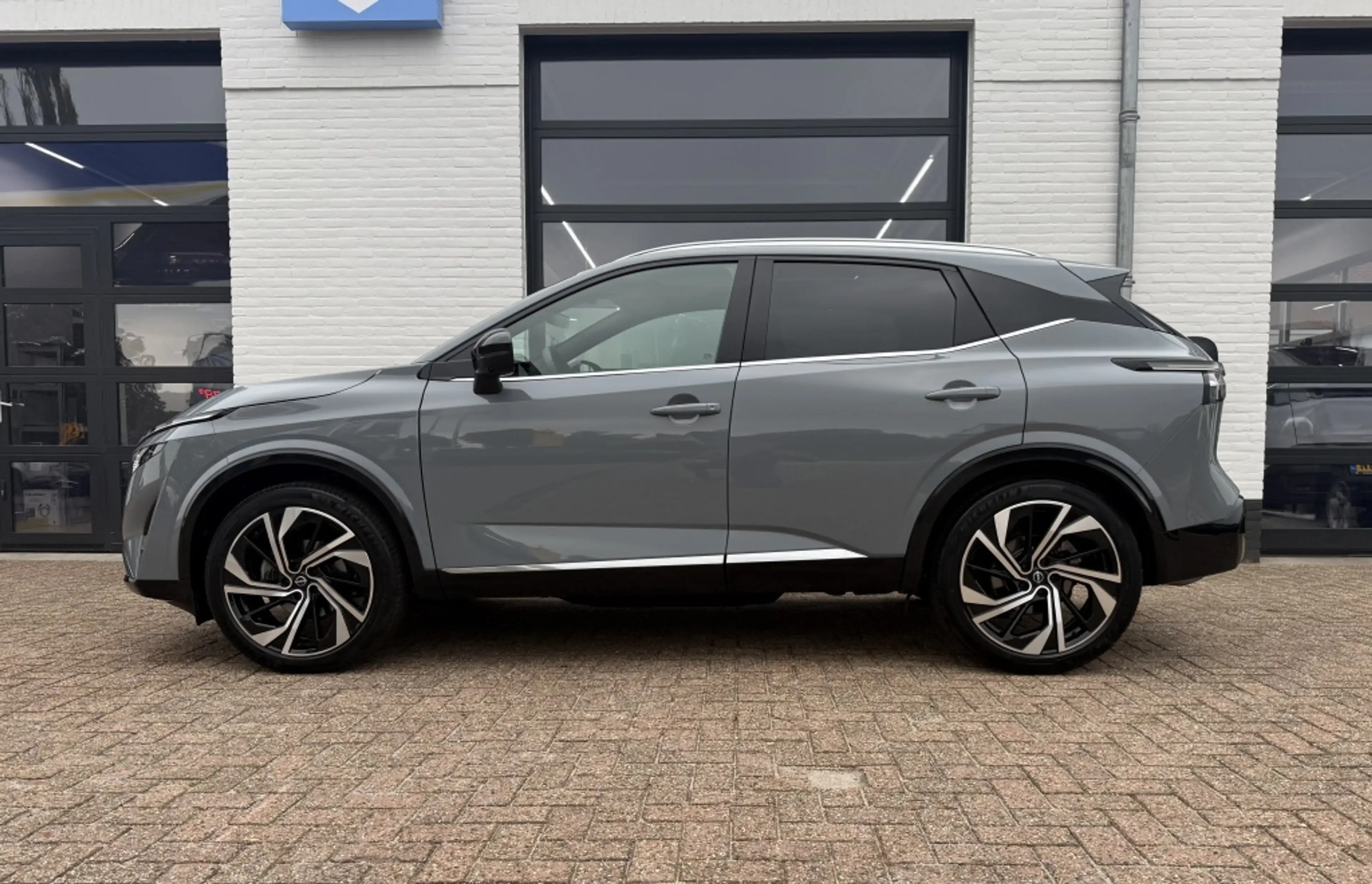 Nissan Qashqai 1.3 Mild-Hybrid 158pk Xtronic Tekna Plus — photo 3