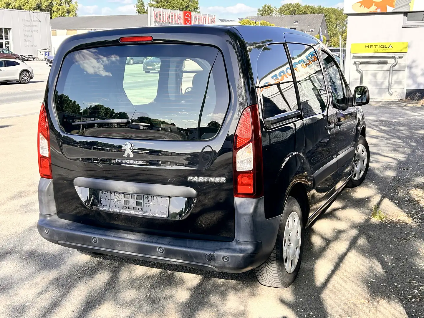 Peugeot Partner Tepee 1.6BlueHDI Outdoor ETG6 100 Noir - 1