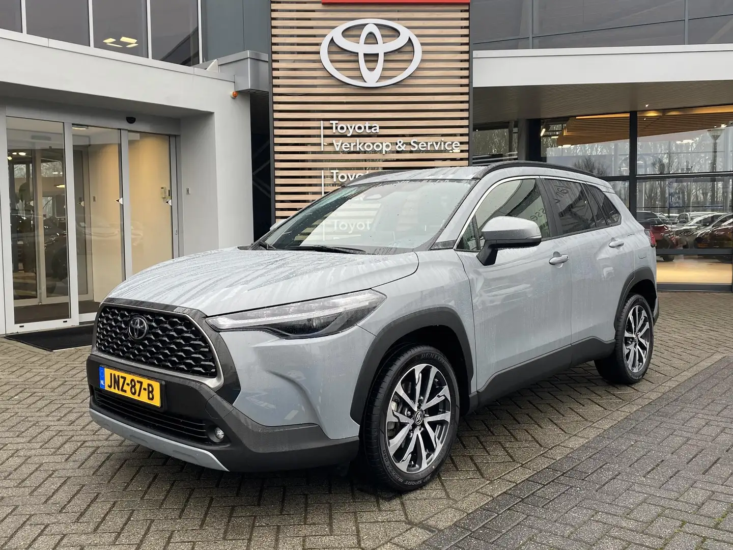 Toyota Corolla Cross Hybrid 140 Dynamic Grau - 1