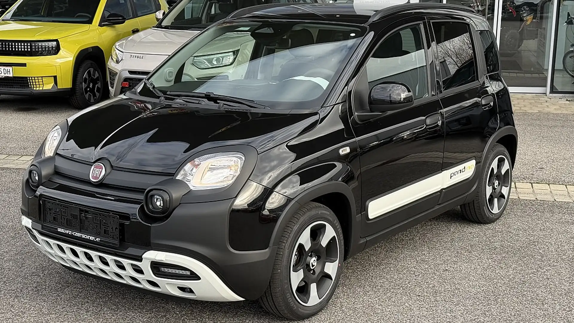 Fiat Panda Firefly Hybrid 70 Pandina Cross Schwarz - 1