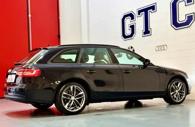 Audi A4 view 6