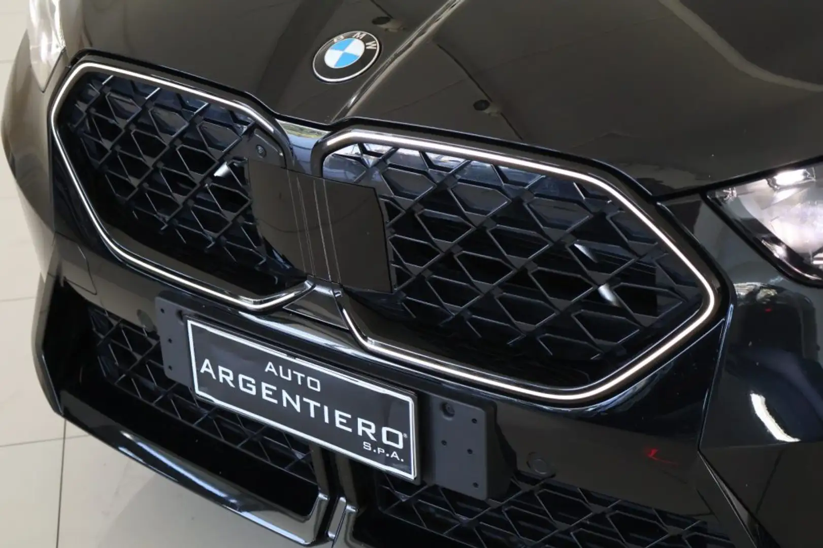 BMW X2 sDrive 18d Msport Pro head up display iconic glow Nero - 2