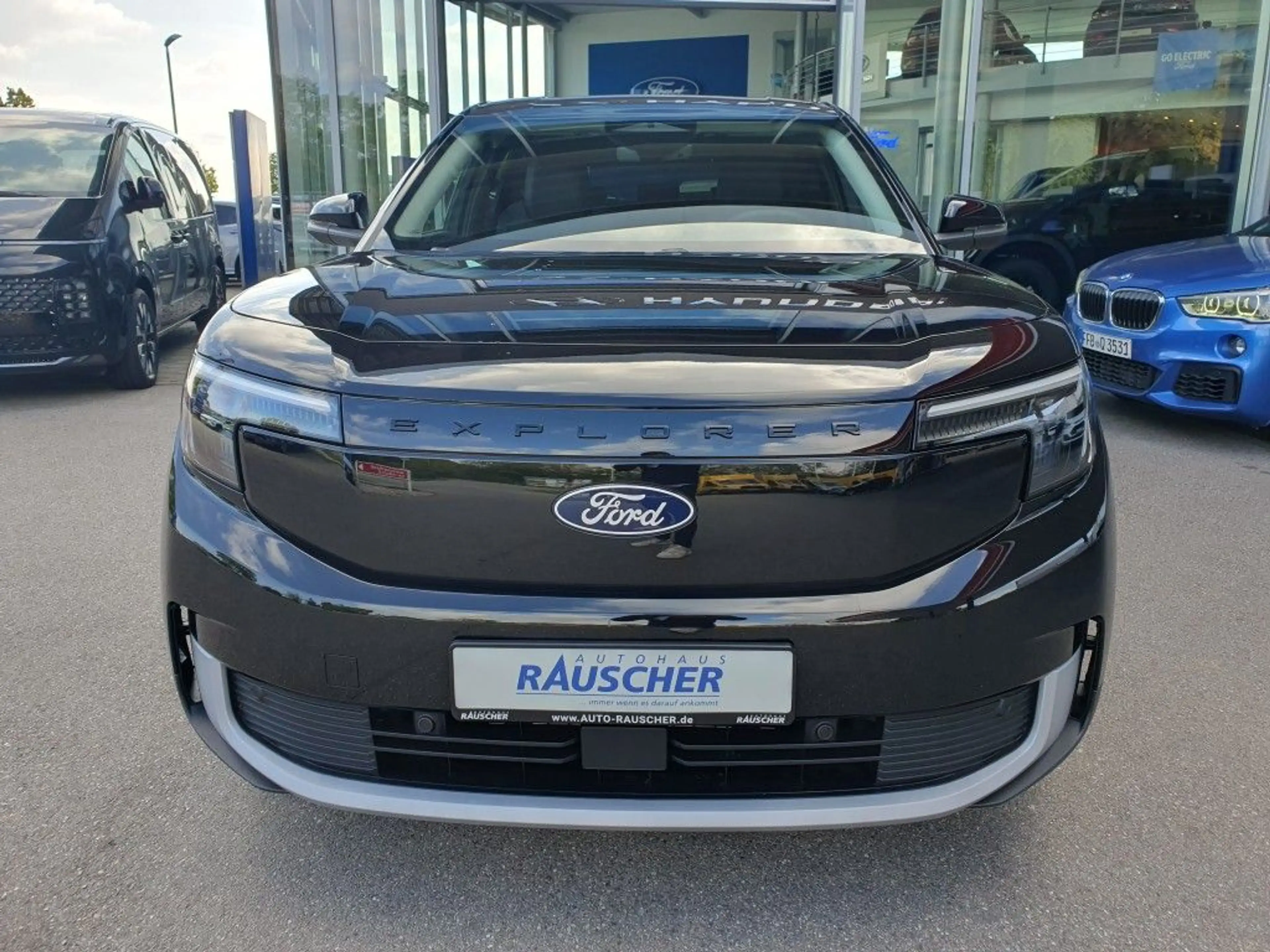 Ford Explorer Elektromotor mit Extended Range RWD 79kWh Select — photo 2