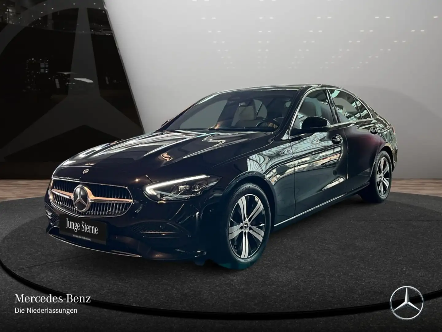 Mercedes-Benz C 180 AVANTG+LED+KAMERA+TOTW+KEYLESS+9G Schwarz - 2