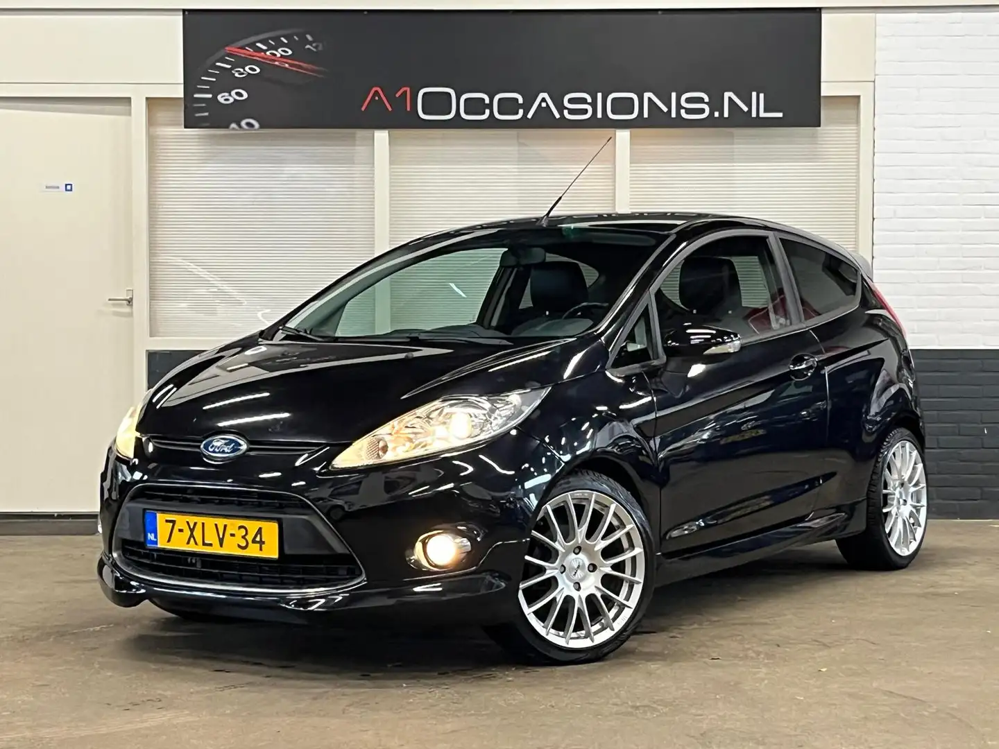 Ford Fiesta 1.6 Metal + LEDER Zwart - 2
